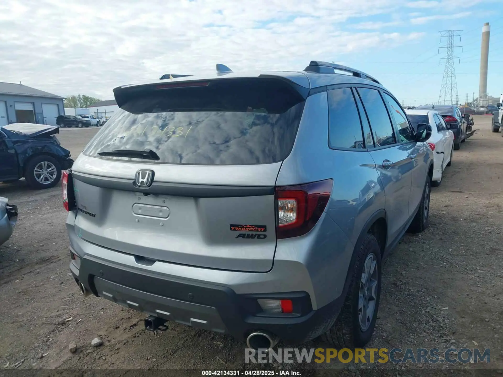 4 Photograph of a damaged car 5FNYF8H6XPB044222 HONDA PASSPORT 2023