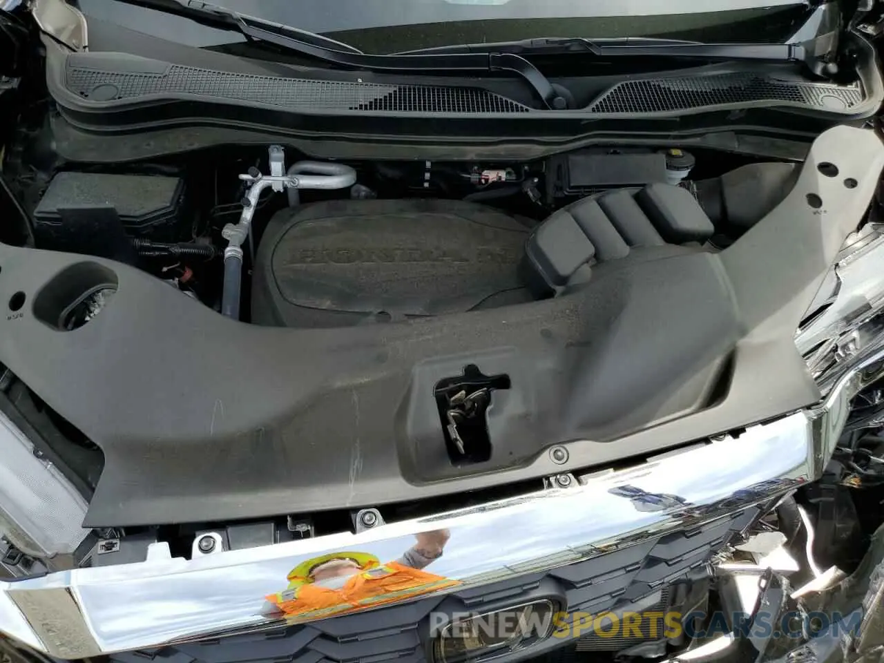 12 Photograph of a damaged car 5FNYF8H53RB009113 HONDA PASSPORT 2024