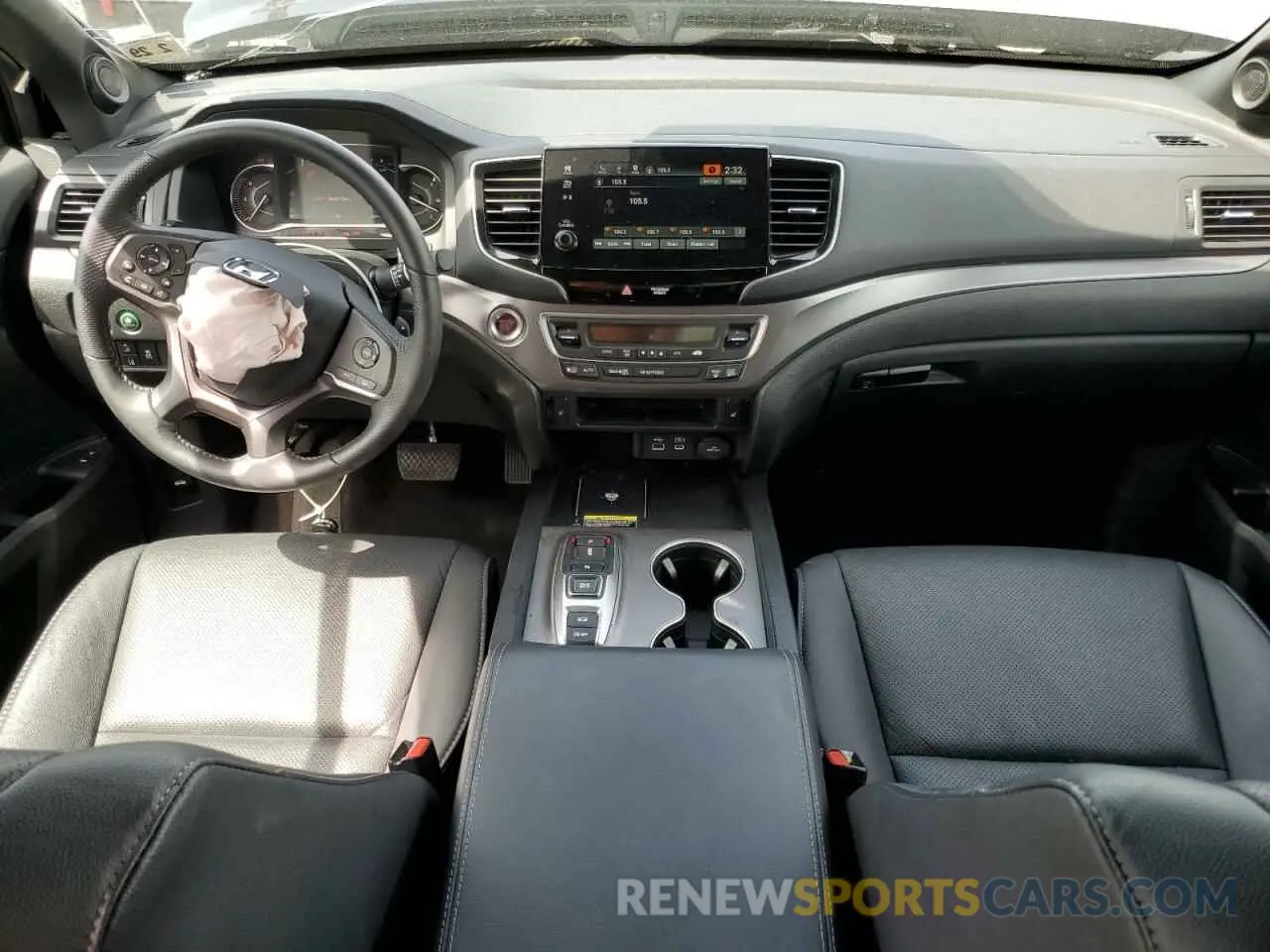 8 Photograph of a damaged car 5FNYF8H53RB009113 HONDA PASSPORT 2024