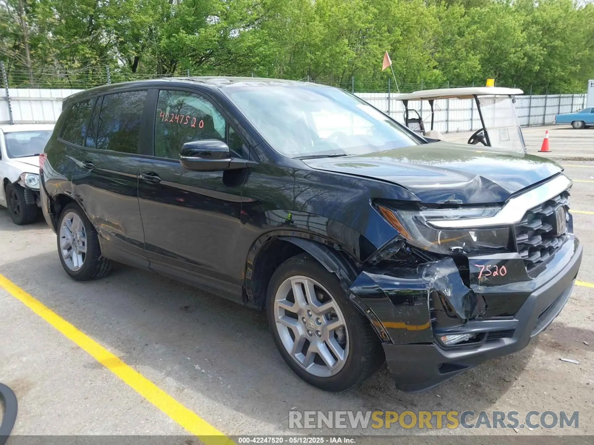 1 Photograph of a damaged car 5FNYF8H55RB004740 HONDA PASSPORT 2024