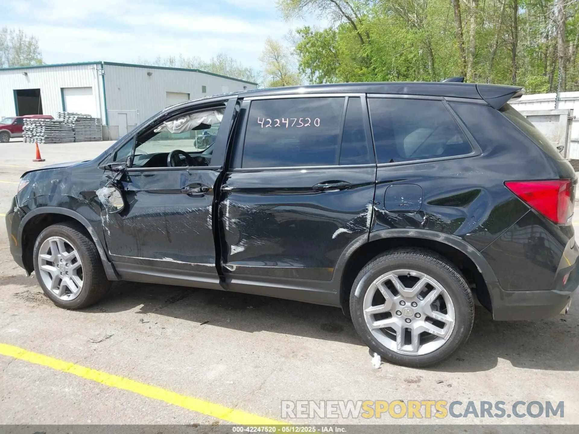 14 Photograph of a damaged car 5FNYF8H55RB004740 HONDA PASSPORT 2024