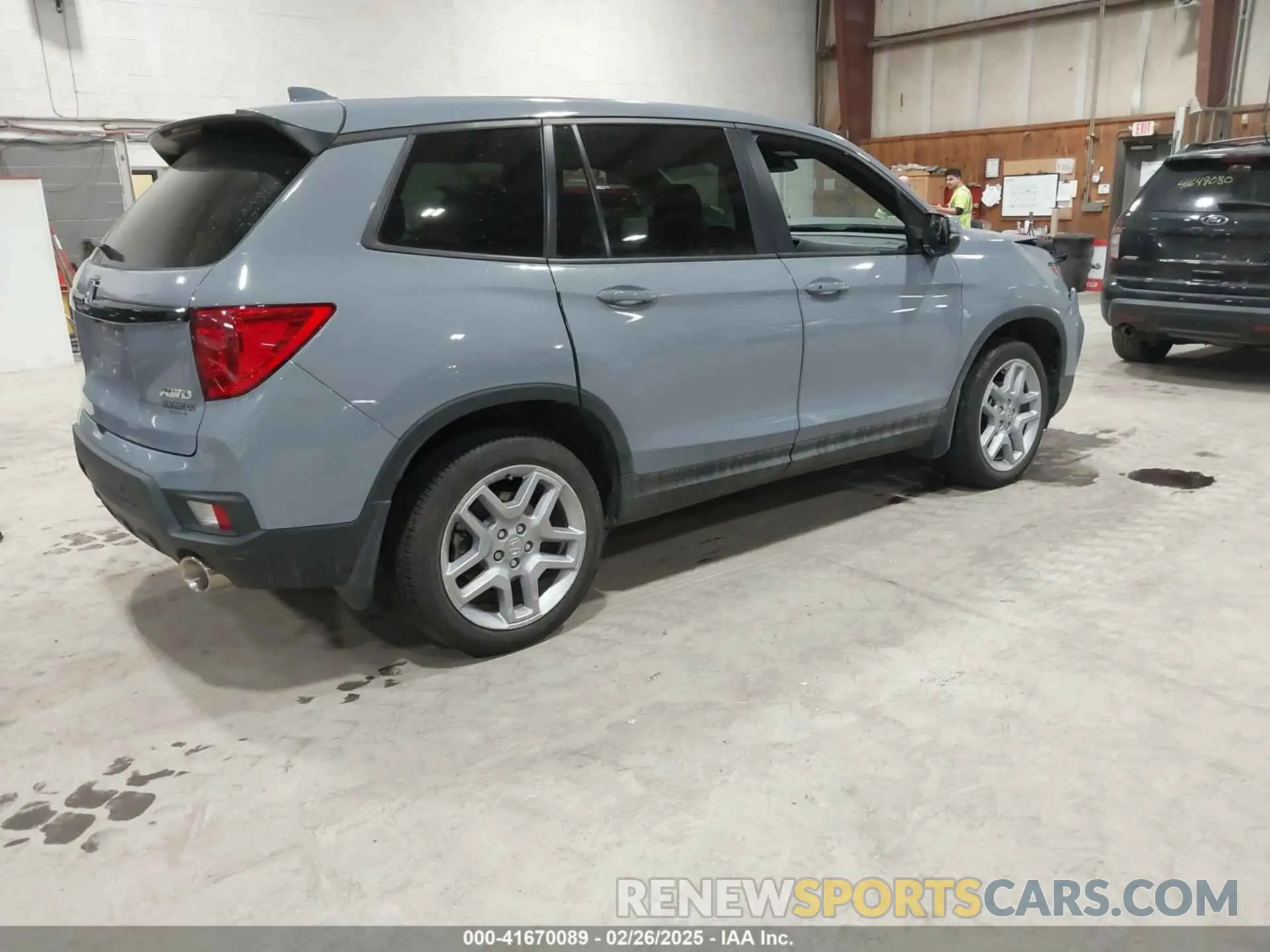 4 Photograph of a damaged car 5FNYF8H56RB003354 HONDA PASSPORT 2024