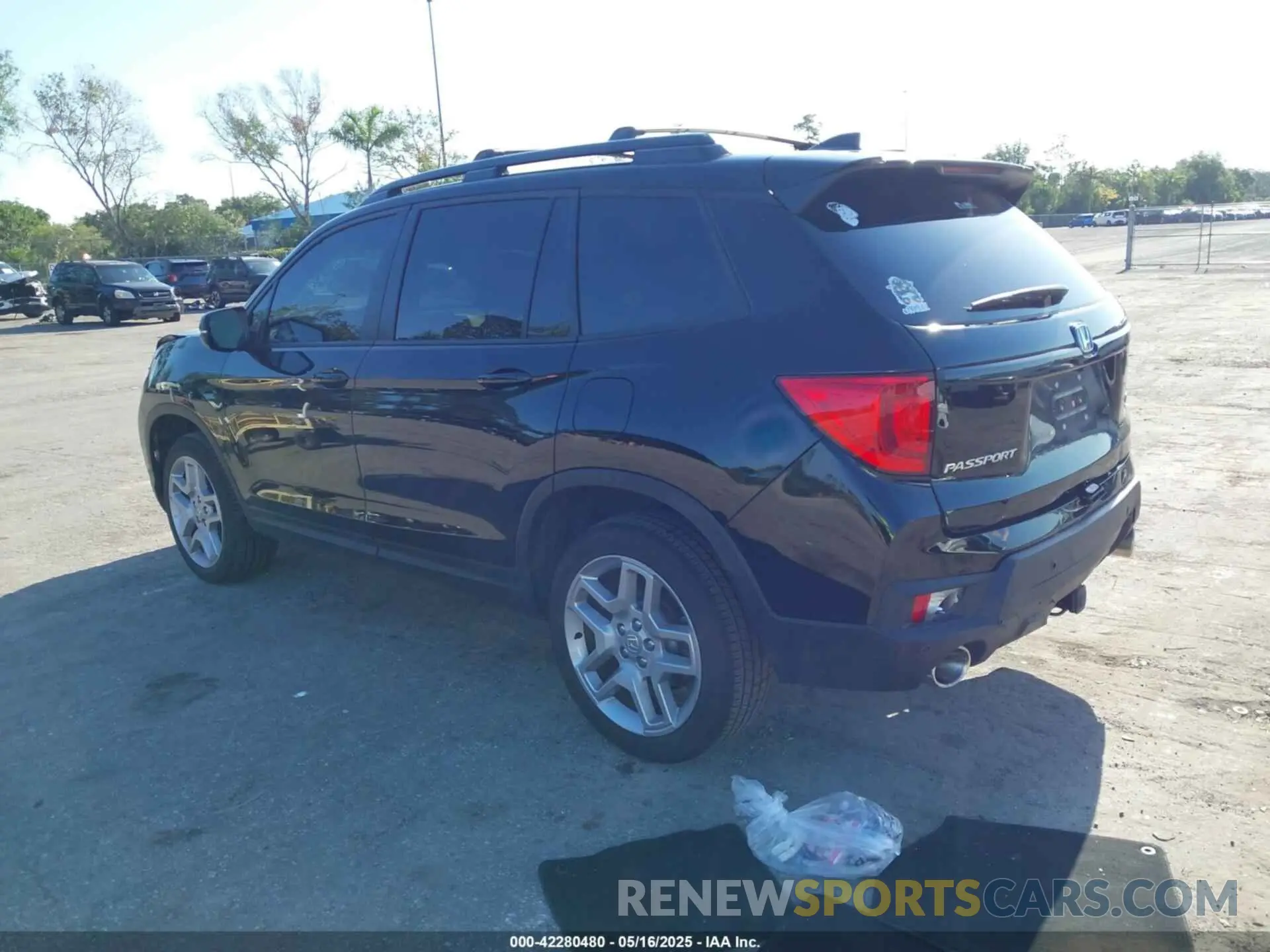 3 Photograph of a damaged car 5FNYF8H58RB020589 HONDA PASSPORT 2024