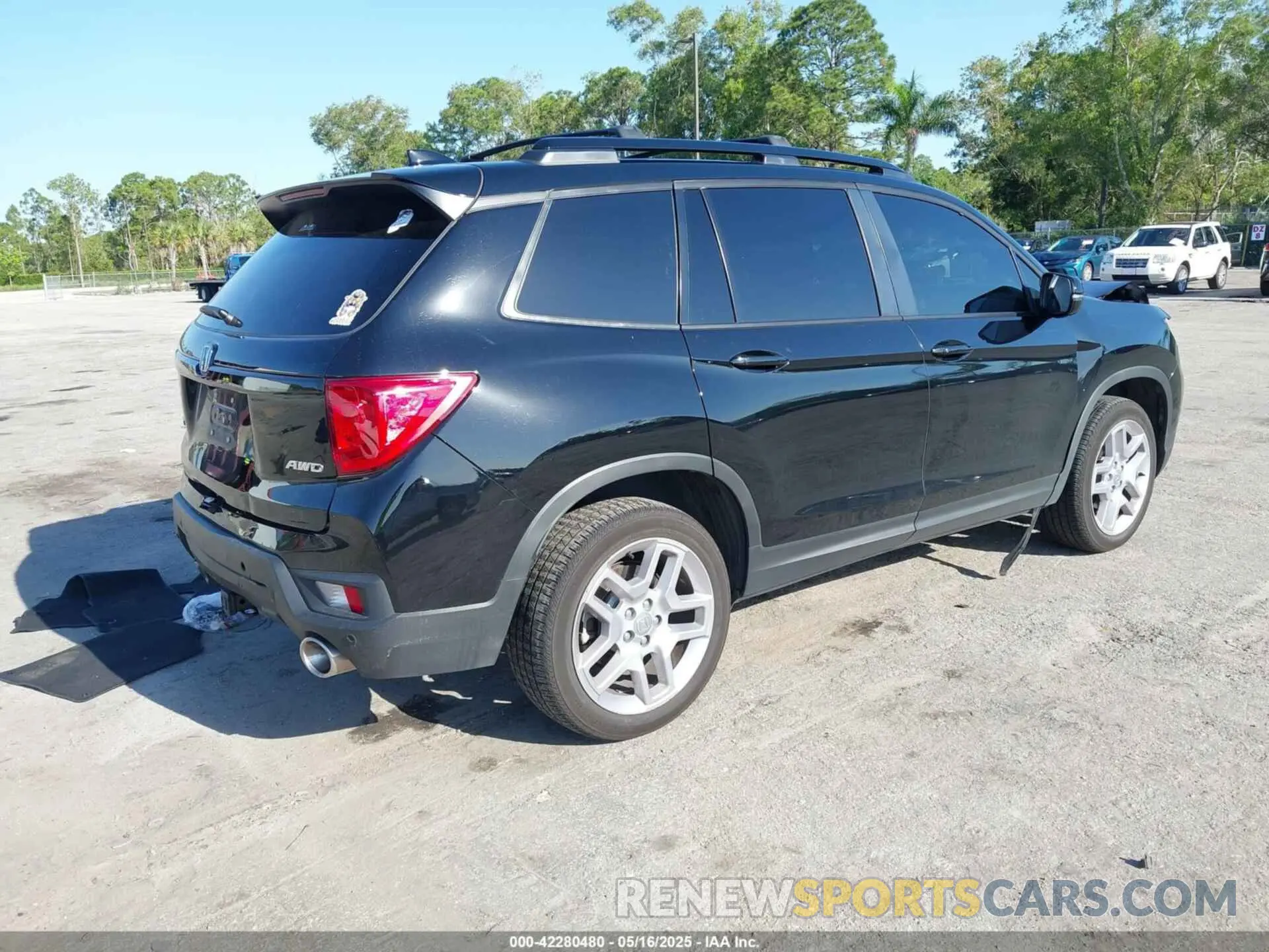 4 Photograph of a damaged car 5FNYF8H58RB020589 HONDA PASSPORT 2024
