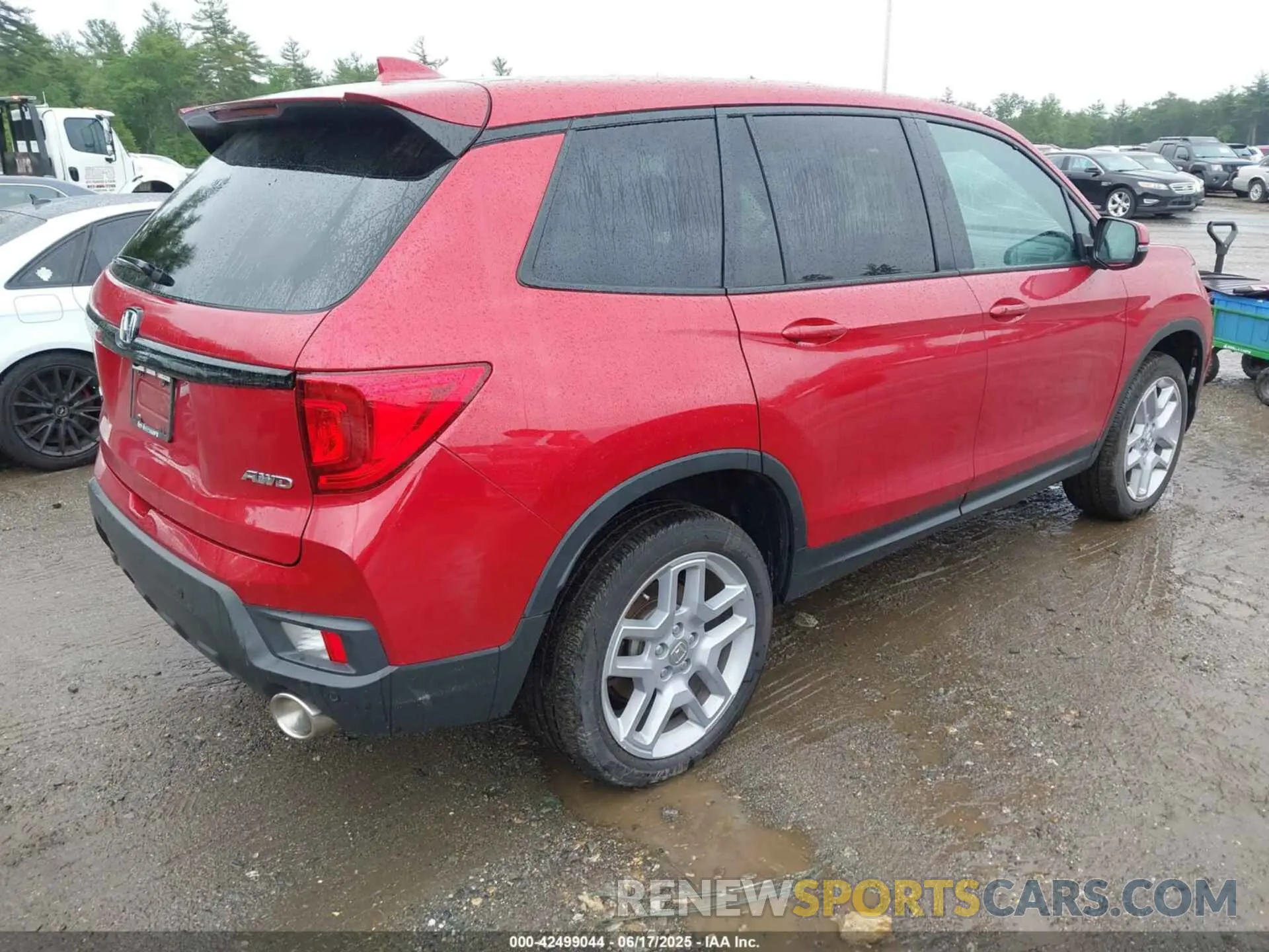 4 Photograph of a damaged car 5FNYF8H5XRB010355 HONDA PASSPORT 2024