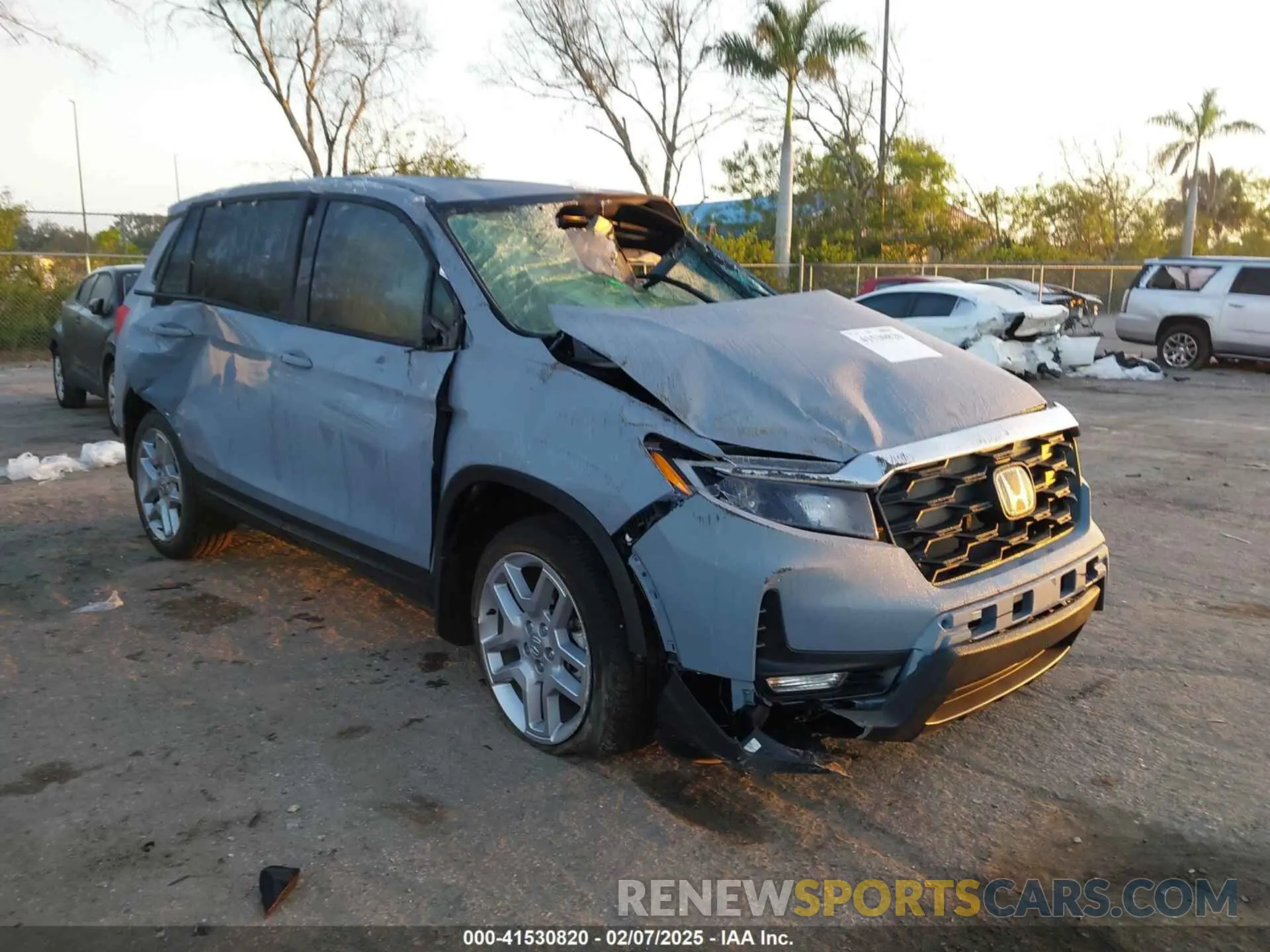 1 Photograph of a damaged car 5FNYF8H5XRB017807 HONDA PASSPORT 2024