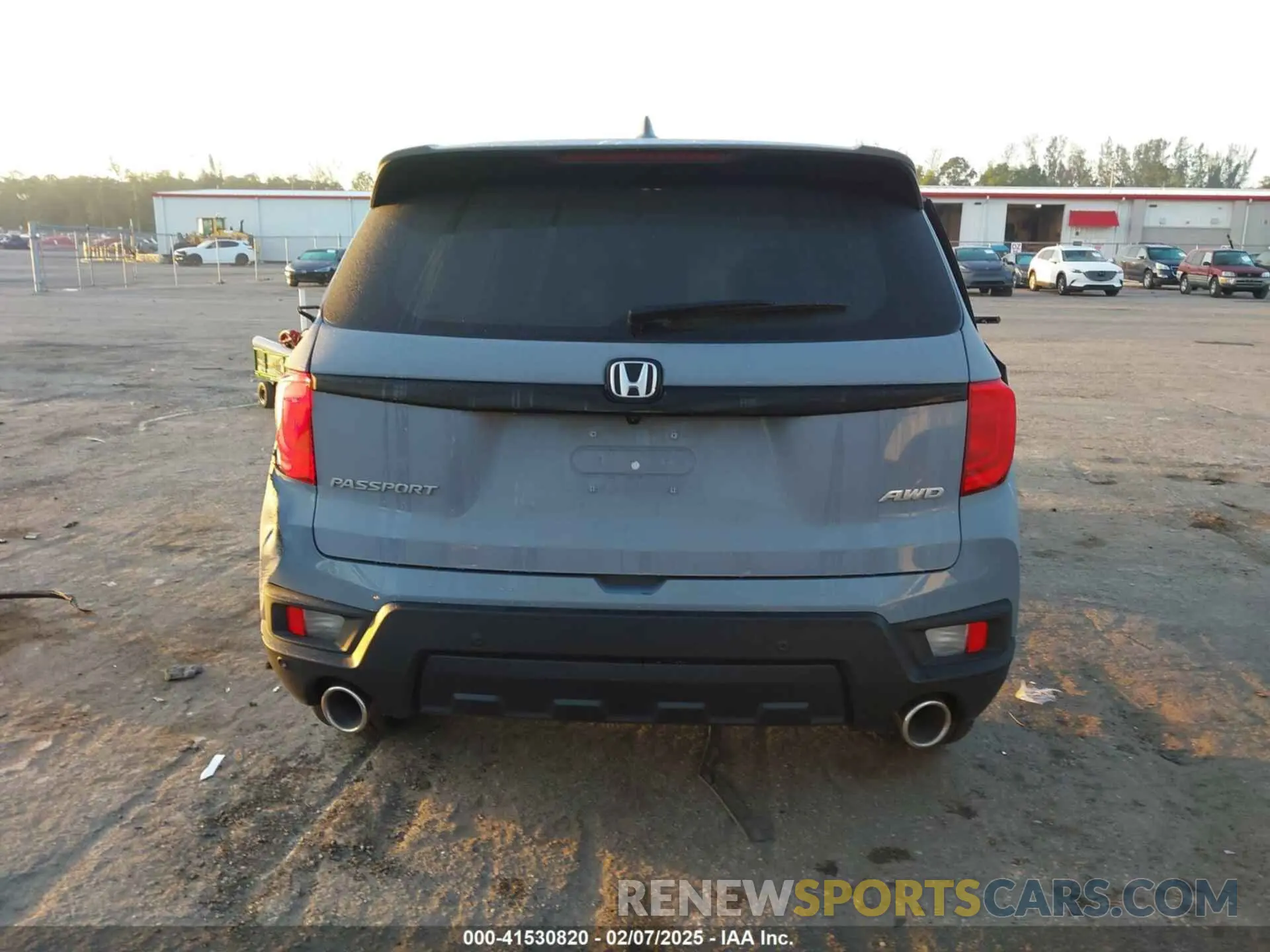 17 Photograph of a damaged car 5FNYF8H5XRB017807 HONDA PASSPORT 2024