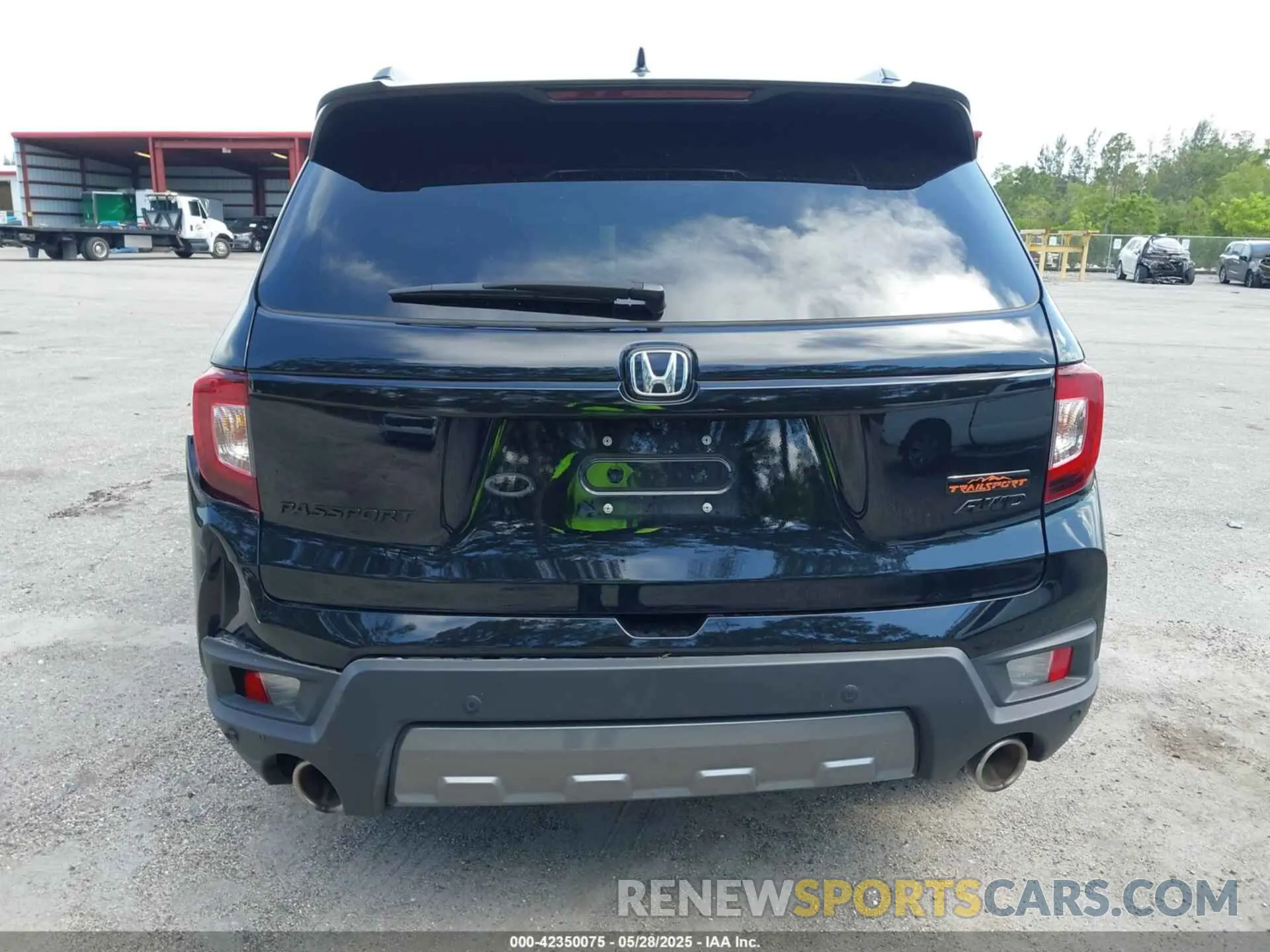 16 Photograph of a damaged car 5FNYF8H6XRB000224 HONDA PASSPORT 2024