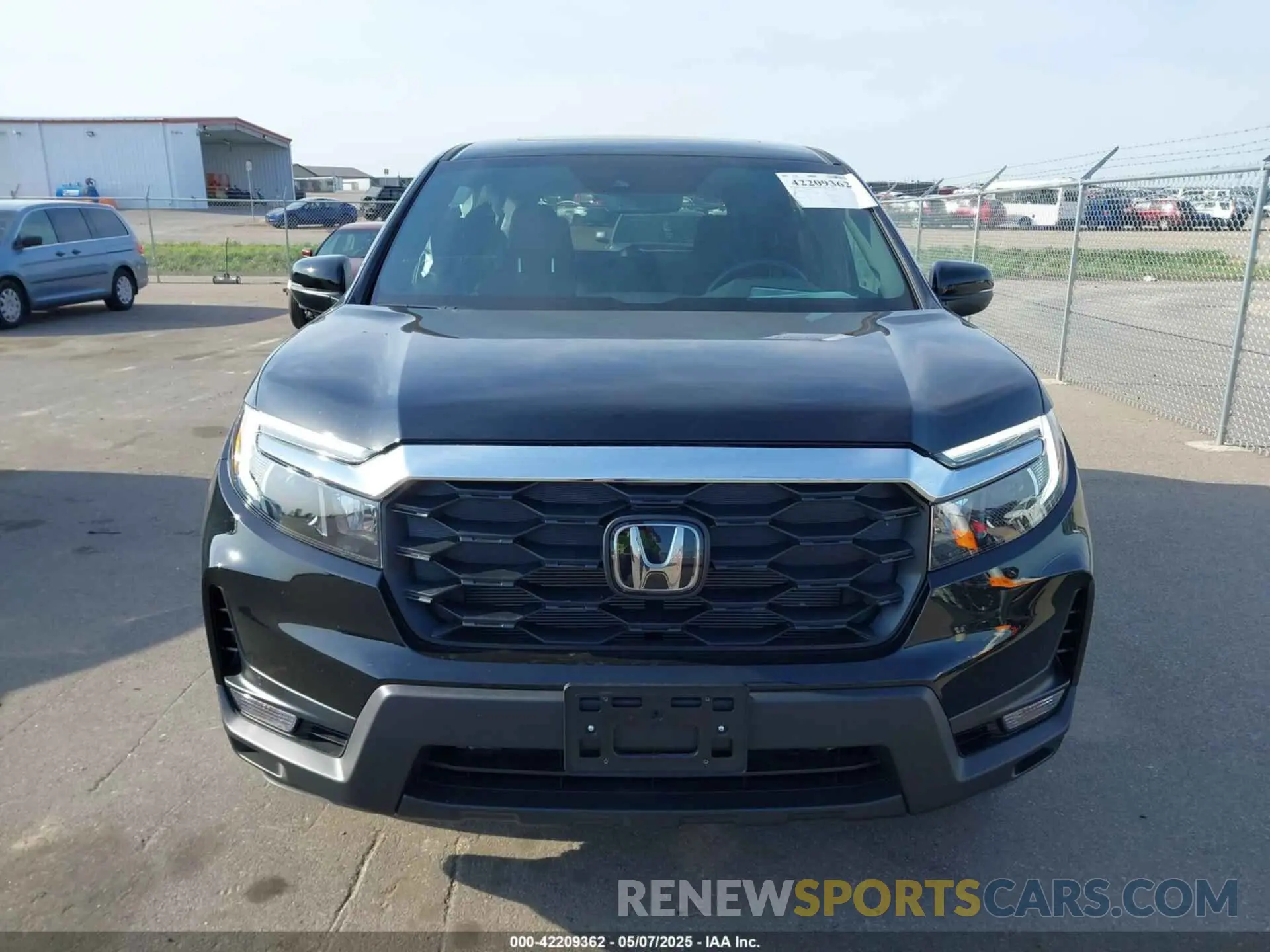 12 Photograph of a damaged car 5FNYF8H51SB012730 HONDA PASSPORT 2025