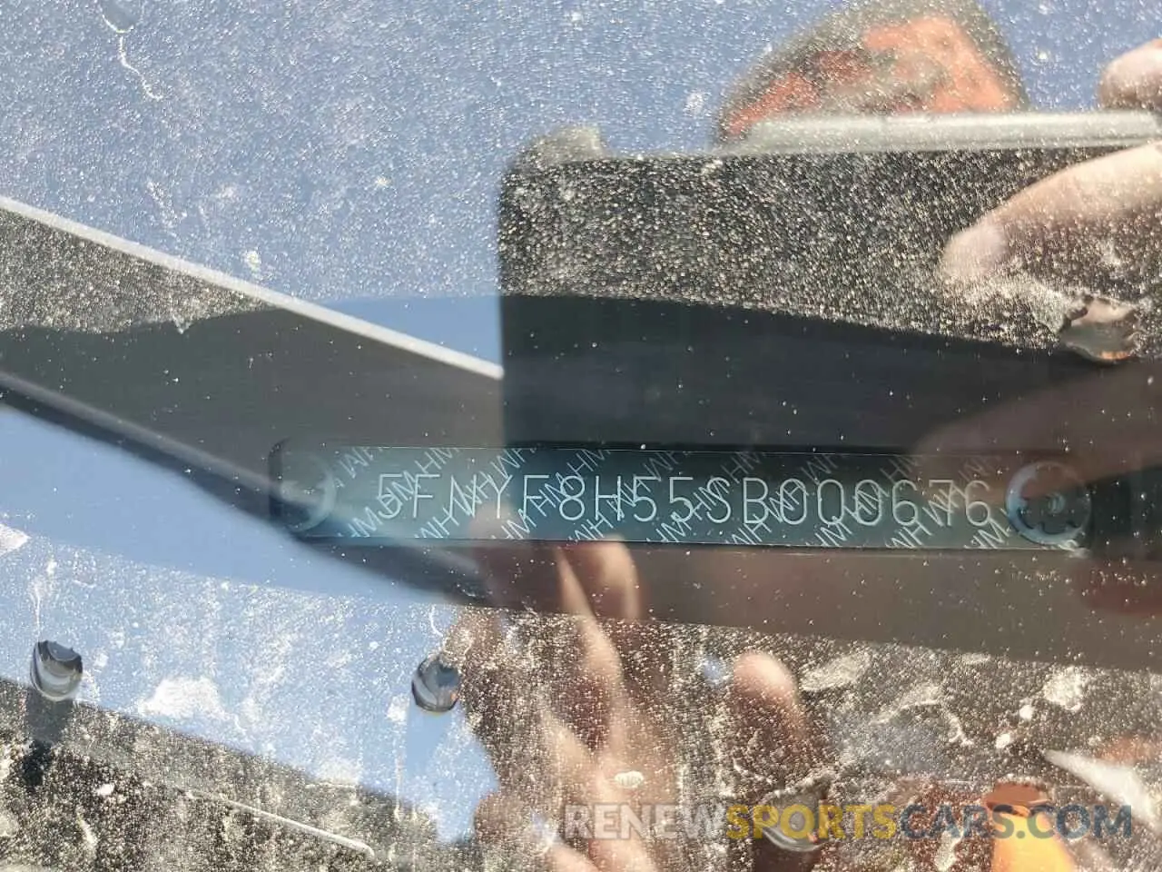 13 Photograph of a damaged car 5FNYF8H55SB000676 HONDA PASSPORT 2025