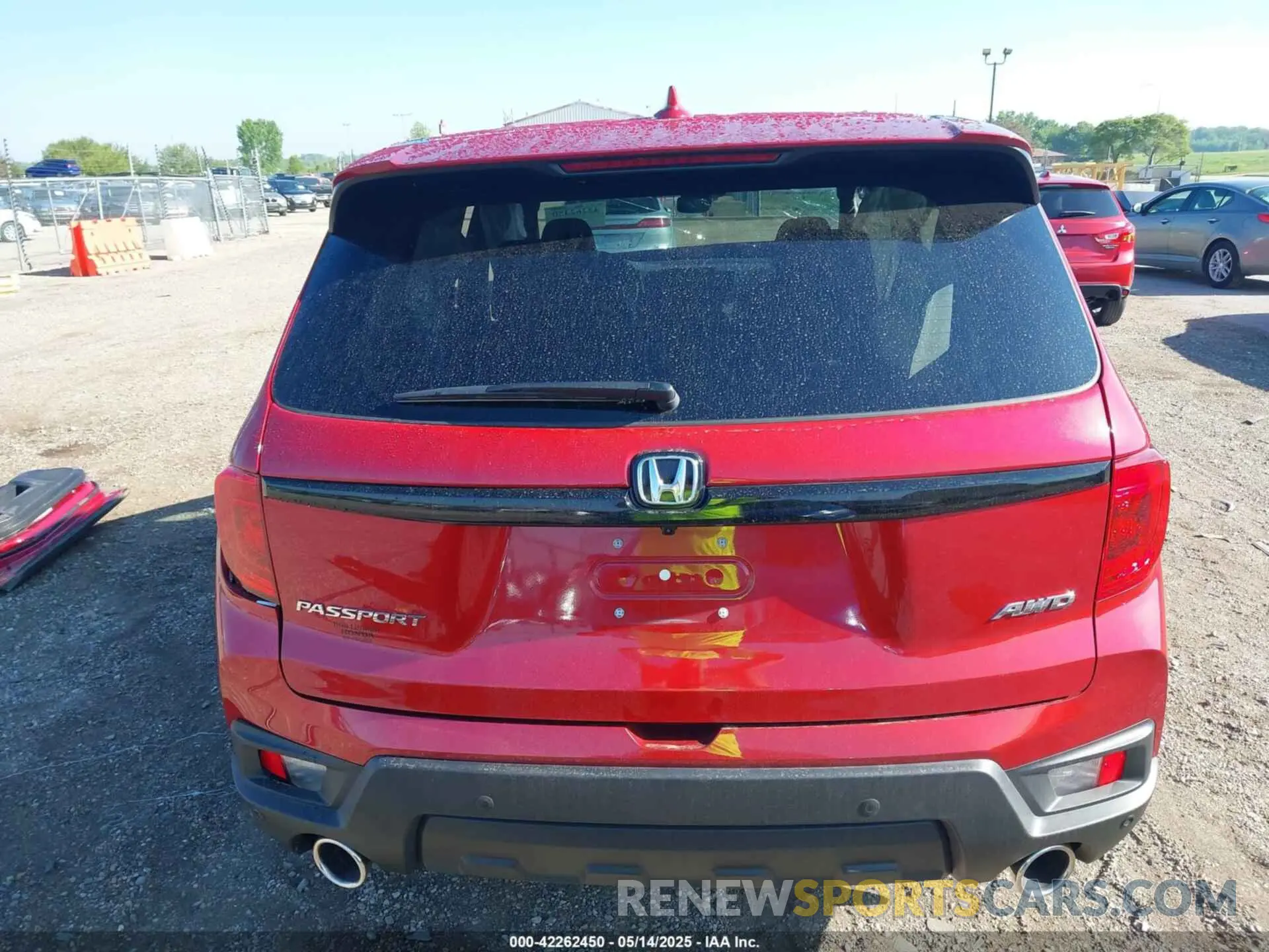 16 Photograph of a damaged car 5FNYF8H56SB001075 HONDA PASSPORT 2025