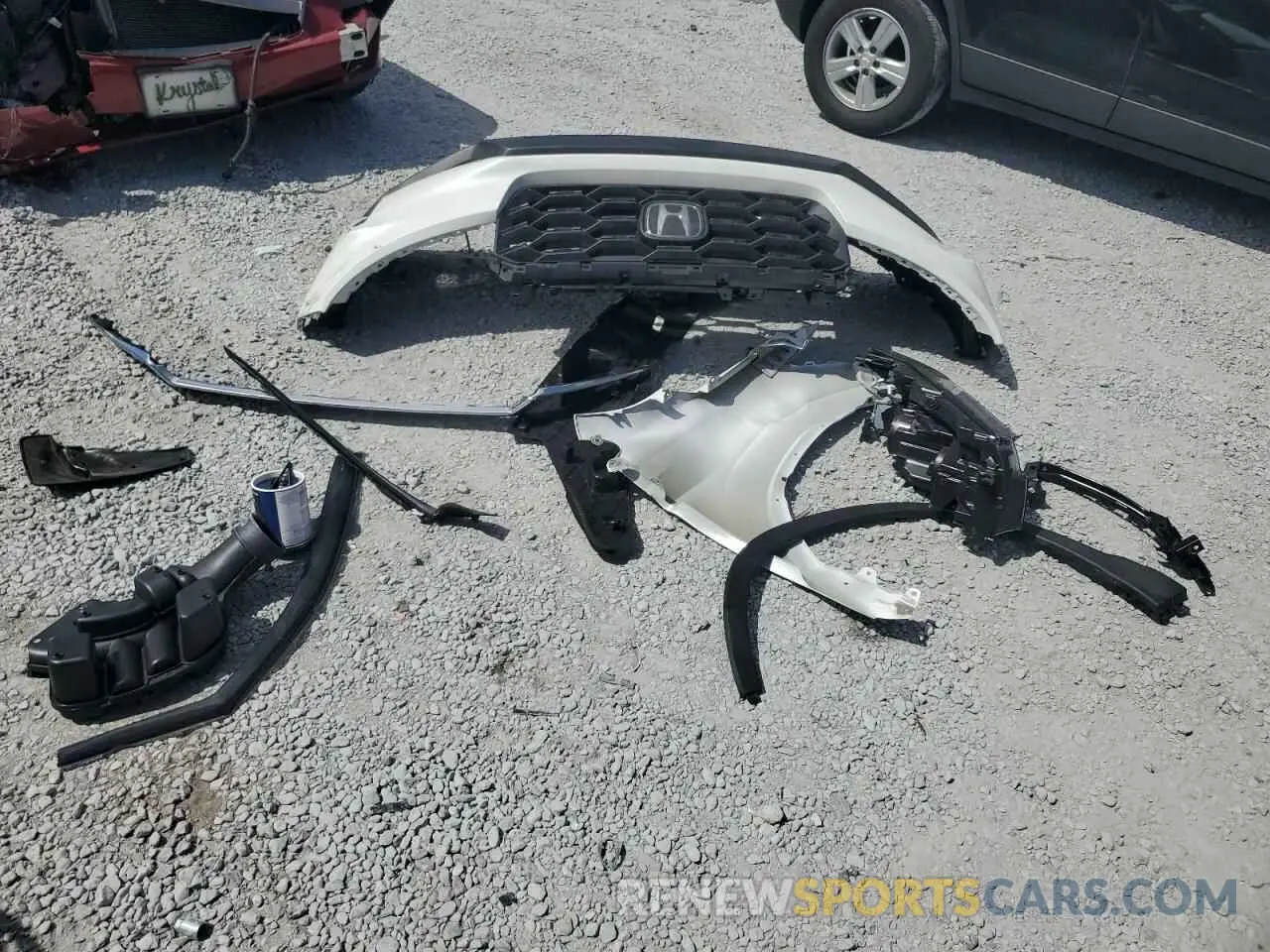 13 Photograph of a damaged car 5FNYF8H59SB010319 HONDA PASSPORT 2025