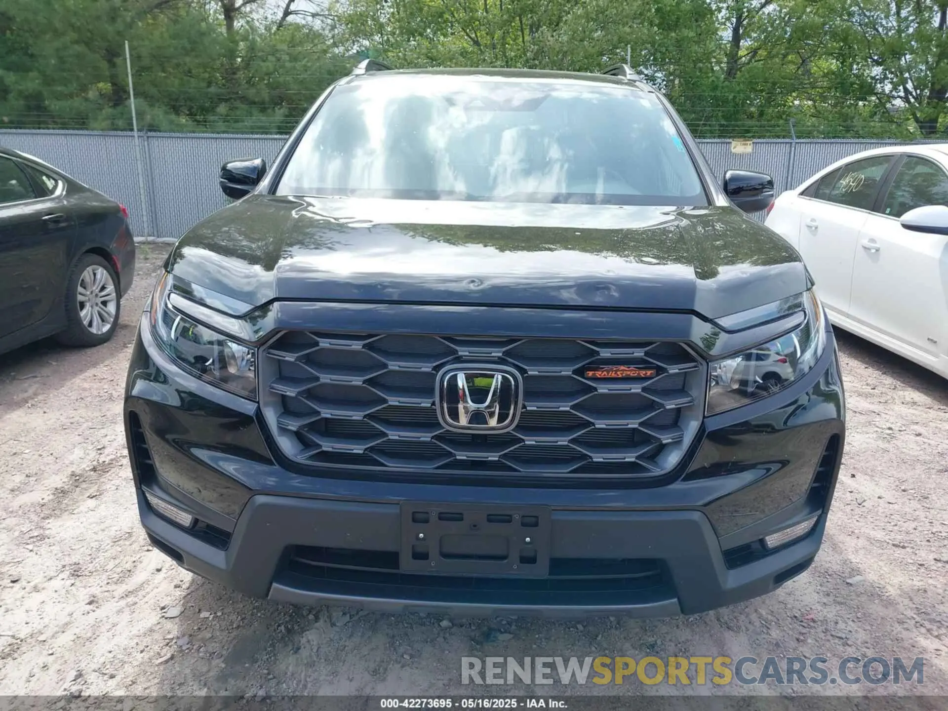 12 Photograph of a damaged car 5FNYF8H65SB006177 HONDA PASSPORT 2025