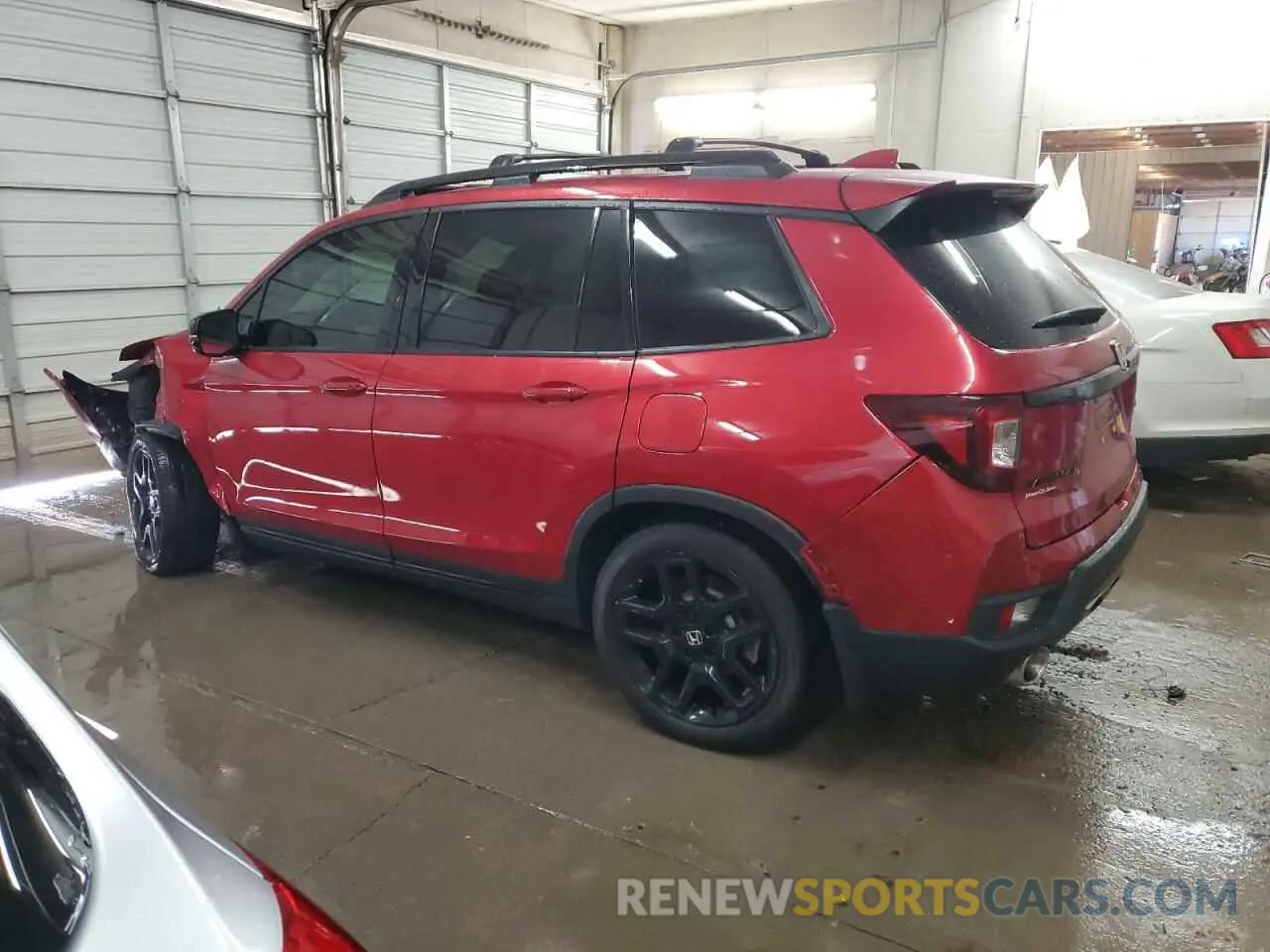 2 Photograph of a damaged car 5FNYF8H81RB018256 HONDA PASSPORT B 2024