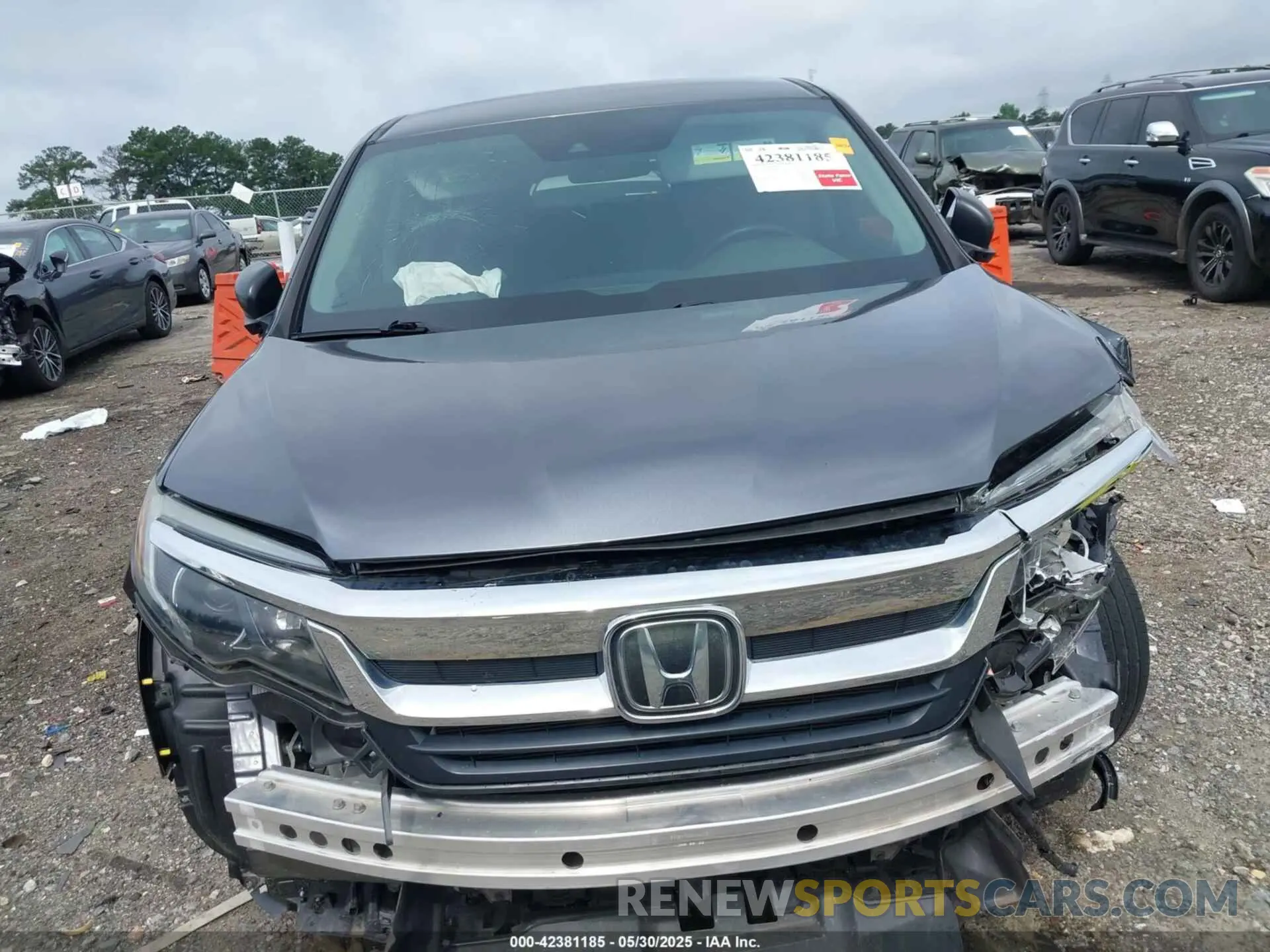 11 Photograph of a damaged car 5FNYF5H10KB028235 HONDA PILOT 2019