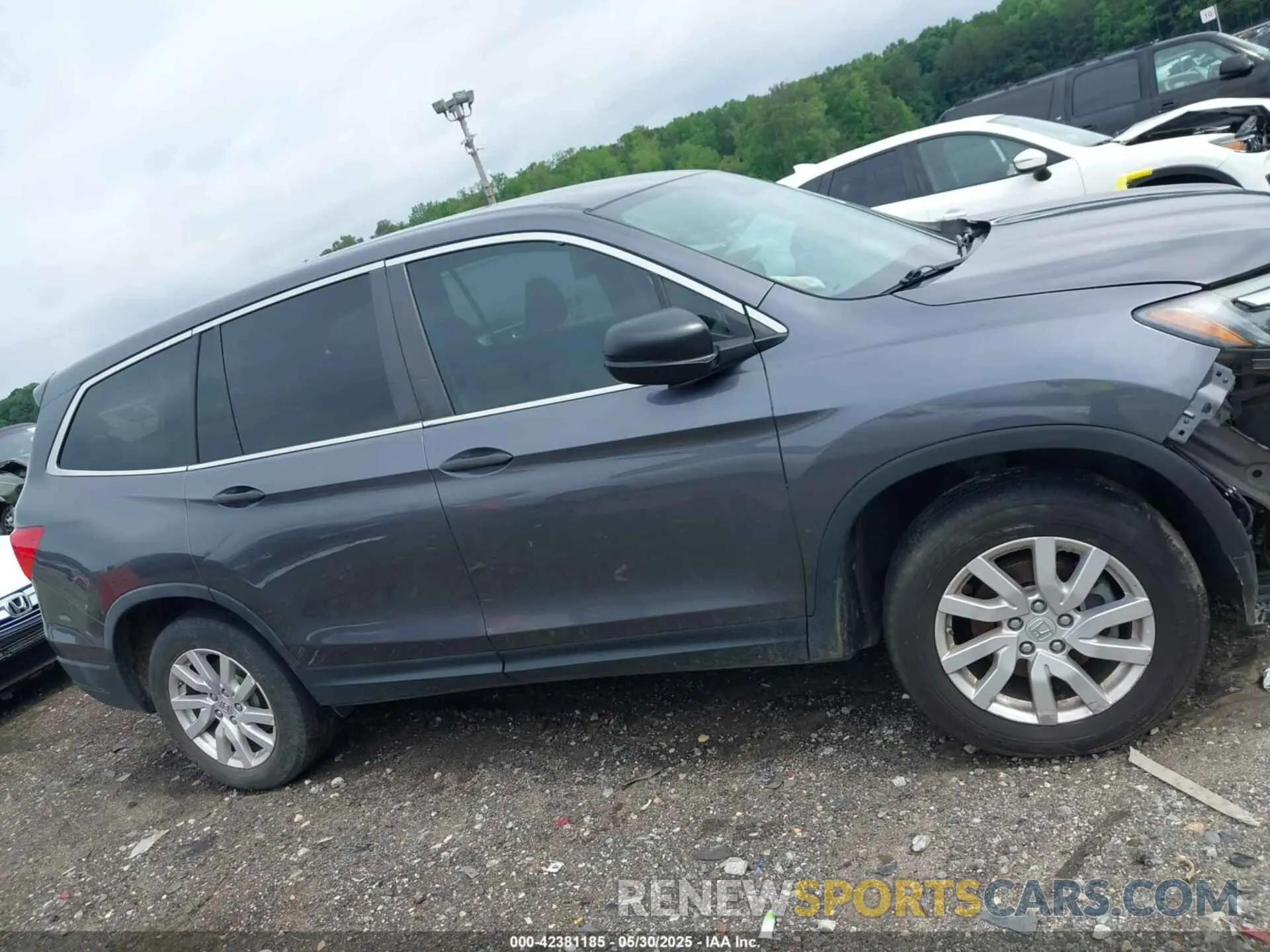 12 Photograph of a damaged car 5FNYF5H10KB028235 HONDA PILOT 2019