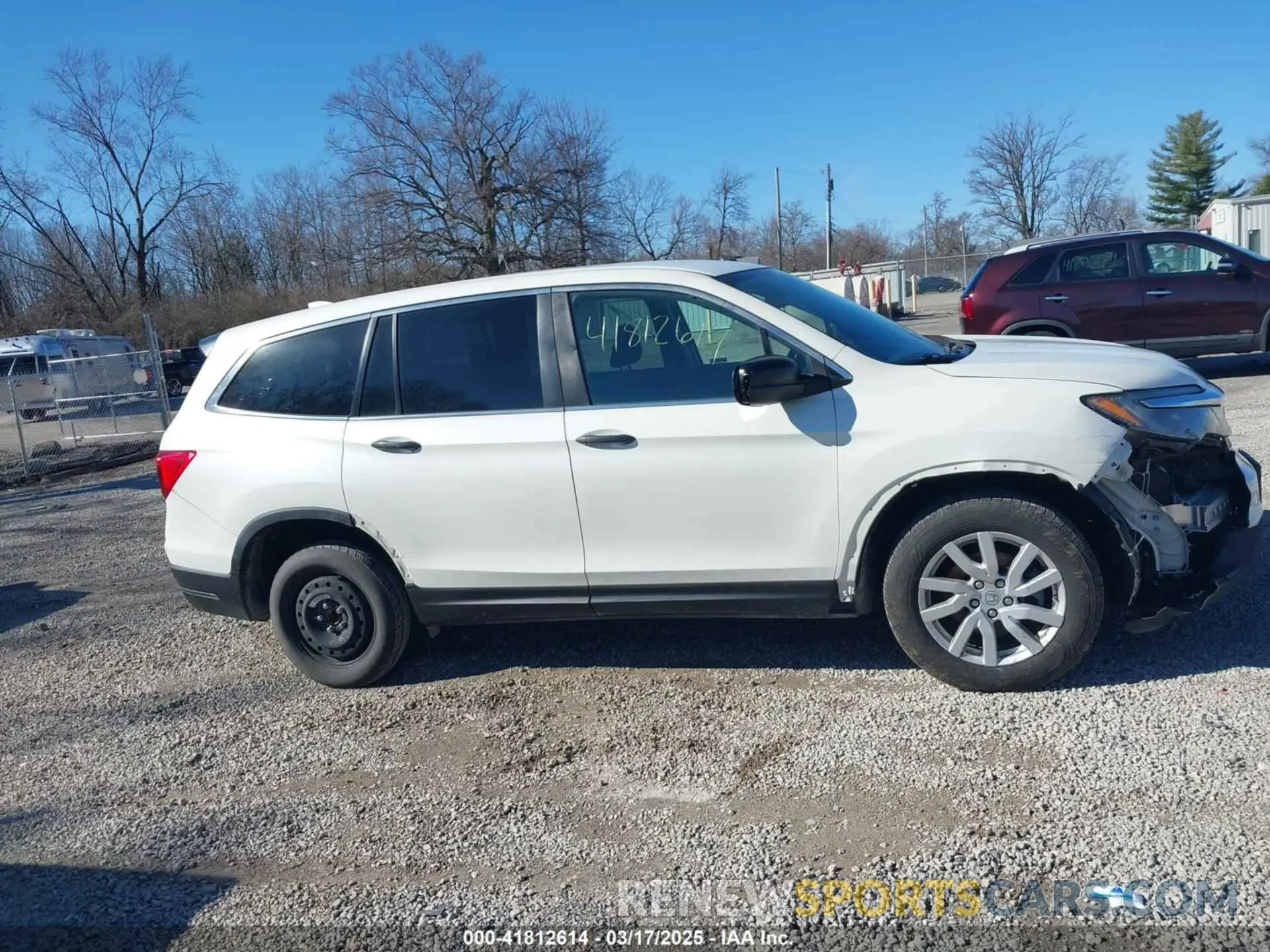 14 Photograph of a damaged car 5FNYF5H11KB006065 HONDA PILOT 2019
