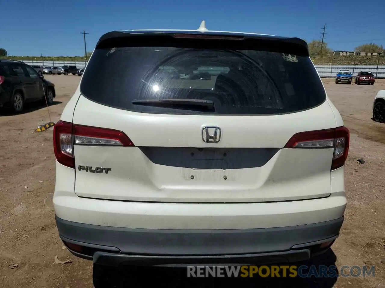 6 Photograph of a damaged car 5FNYF5H13KB024308 HONDA PILOT 2019