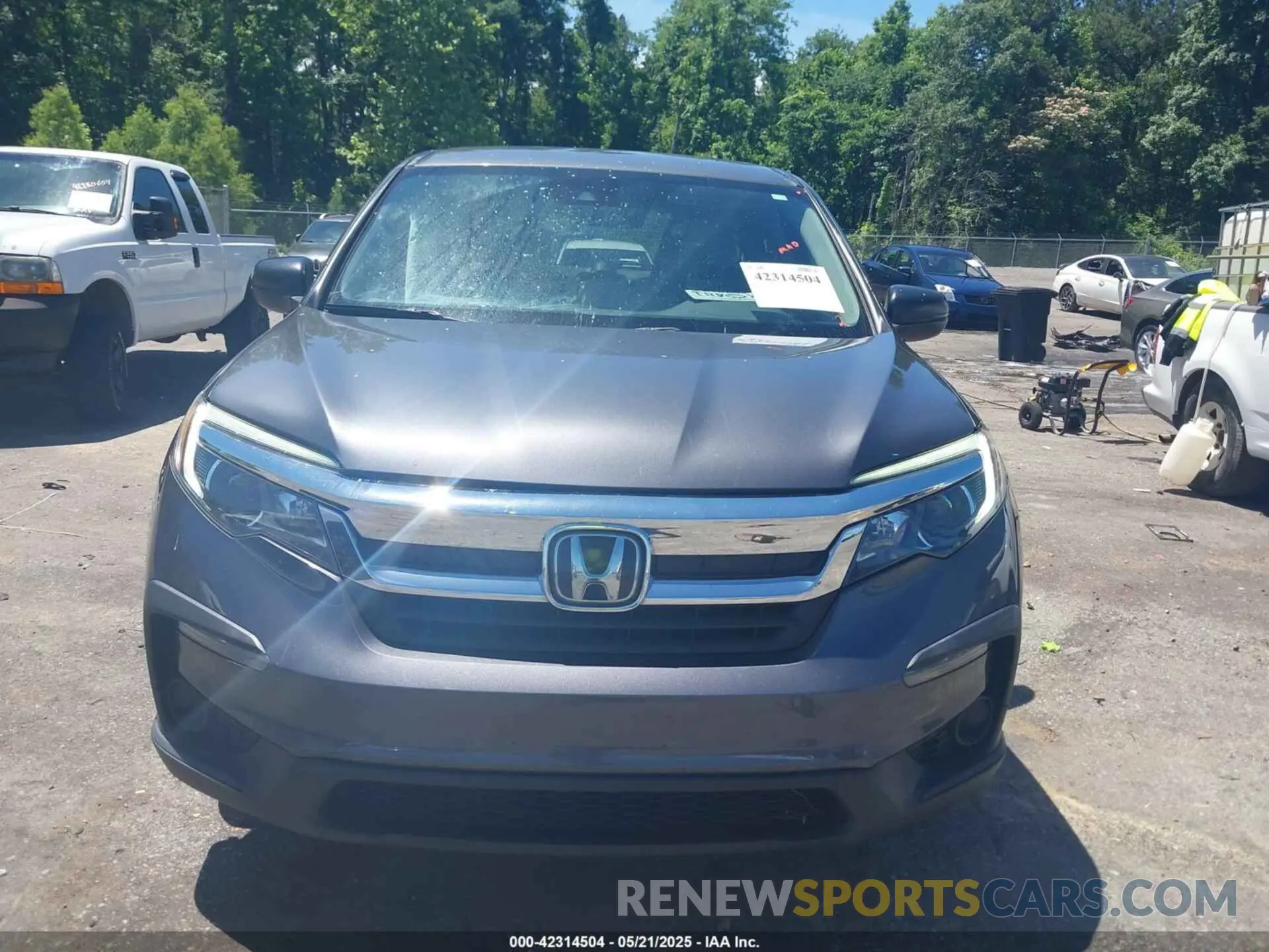 12 Photograph of a damaged car 5FNYF5H13KB044784 HONDA PILOT 2019