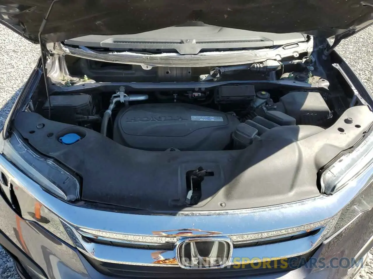 12 Photograph of a damaged car 5FNYF5H14KB033504 HONDA PILOT 2019