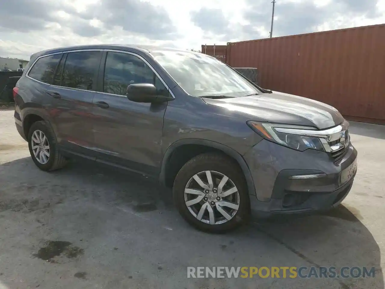 4 Photograph of a damaged car 5FNYF5H14KB035513 HONDA PILOT 2019