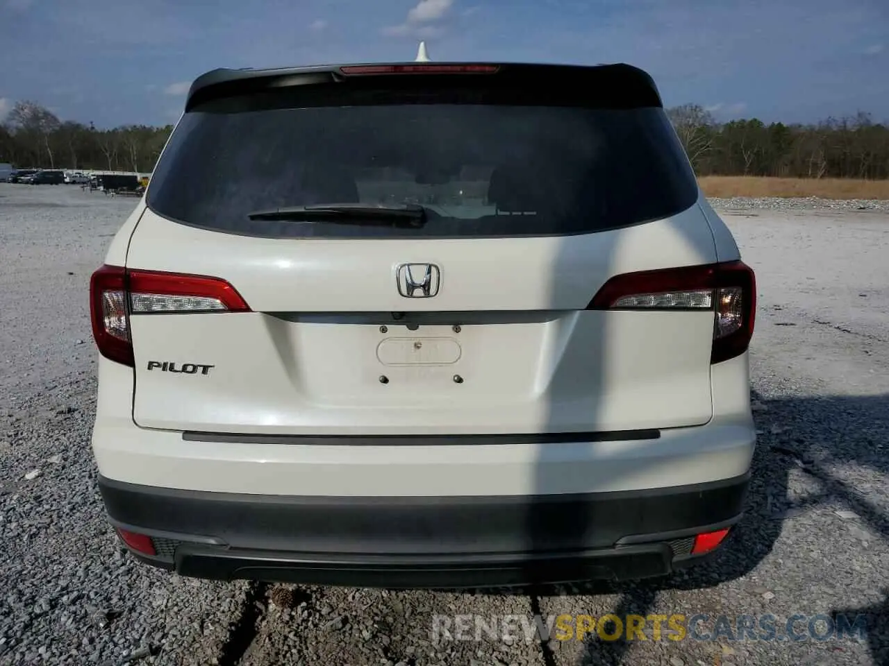 6 Photograph of a damaged car 5FNYF5H16KB037151 HONDA PILOT 2019