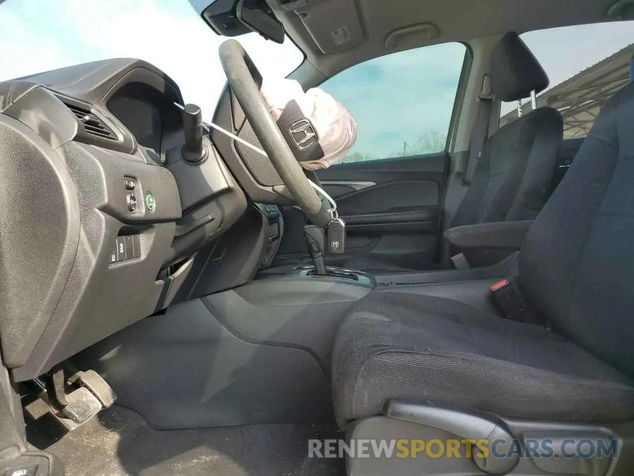 7 Photograph of a damaged car 5FNYF5H16KB037151 HONDA PILOT 2019