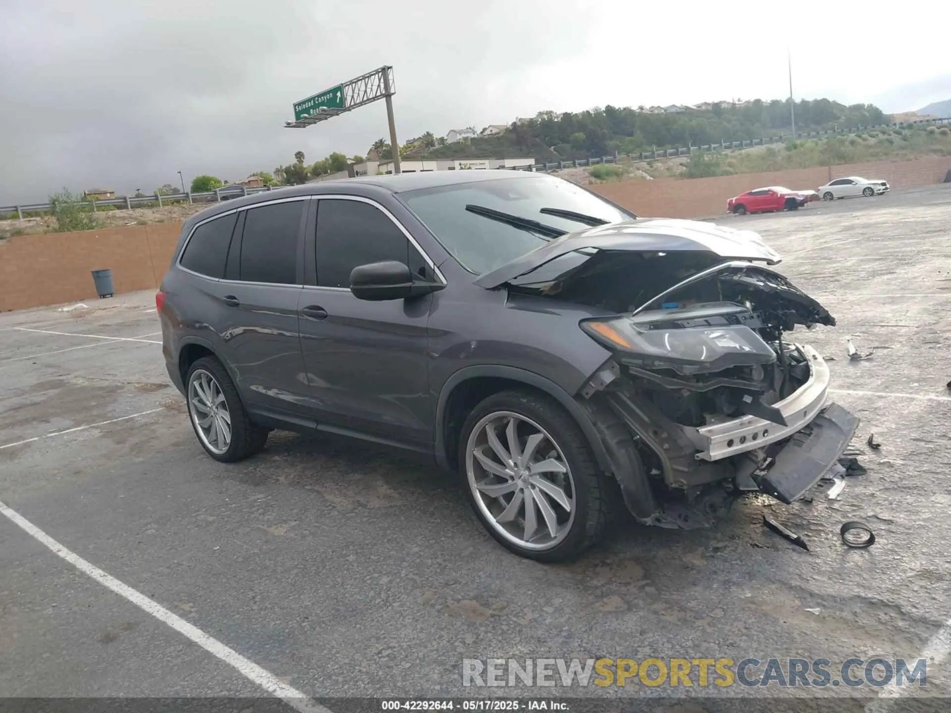 1 Photograph of a damaged car 5FNYF5H16KB042673 HONDA PILOT 2019