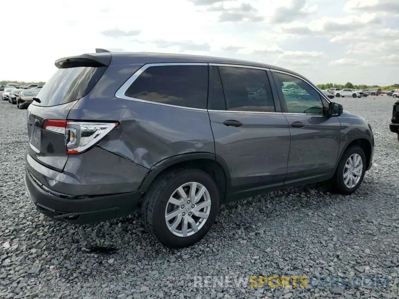 3 Photograph of a damaged car 5FNYF5H19KB016889 HONDA PILOT 2019