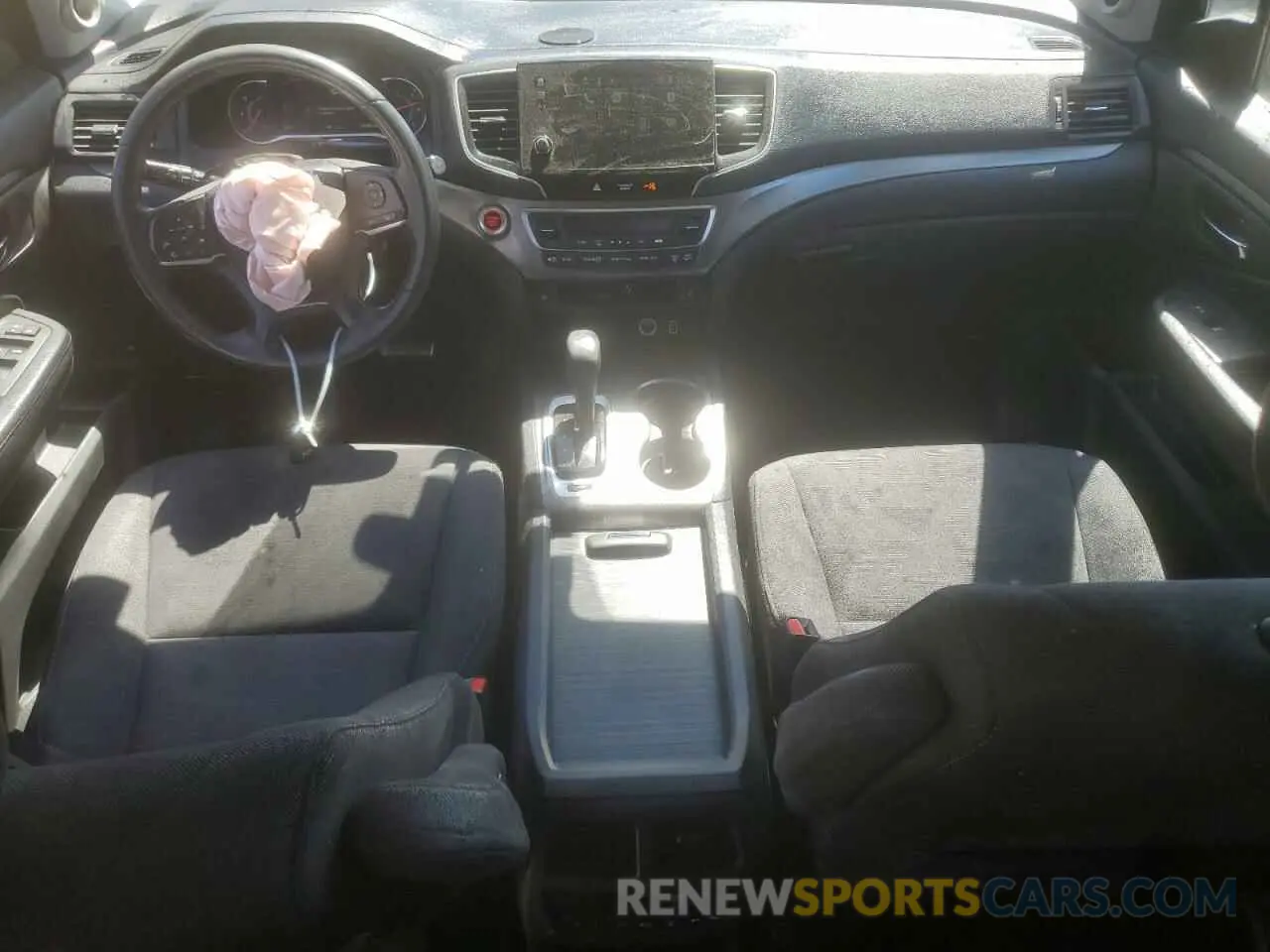 8 Photograph of a damaged car 5FNYF5H31KB006102 HONDA PILOT 2019
