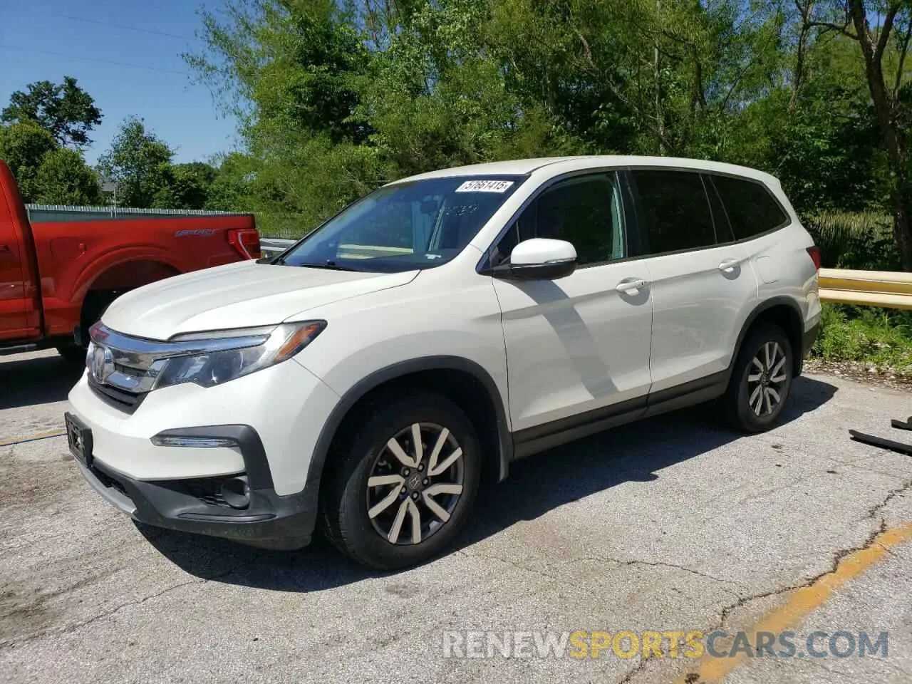 1 Photograph of a damaged car 5FNYF5H31KB034580 HONDA PILOT 2019