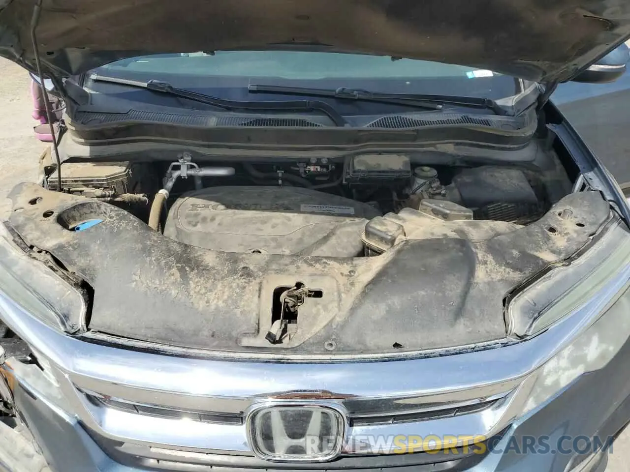14 Photograph of a damaged car 5FNYF5H31KB036300 HONDA PILOT 2019