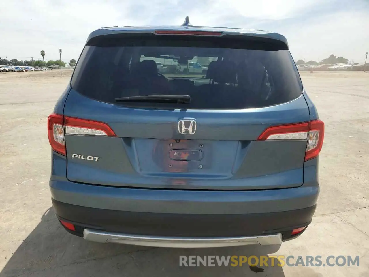 6 Photograph of a damaged car 5FNYF5H31KB036300 HONDA PILOT 2019