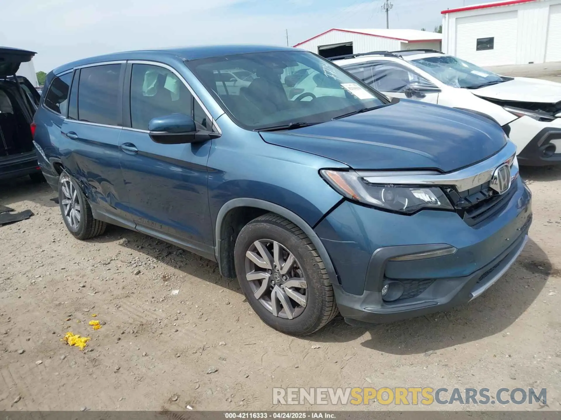 1 Photograph of a damaged car 5FNYF5H32KB017724 HONDA PILOT 2019