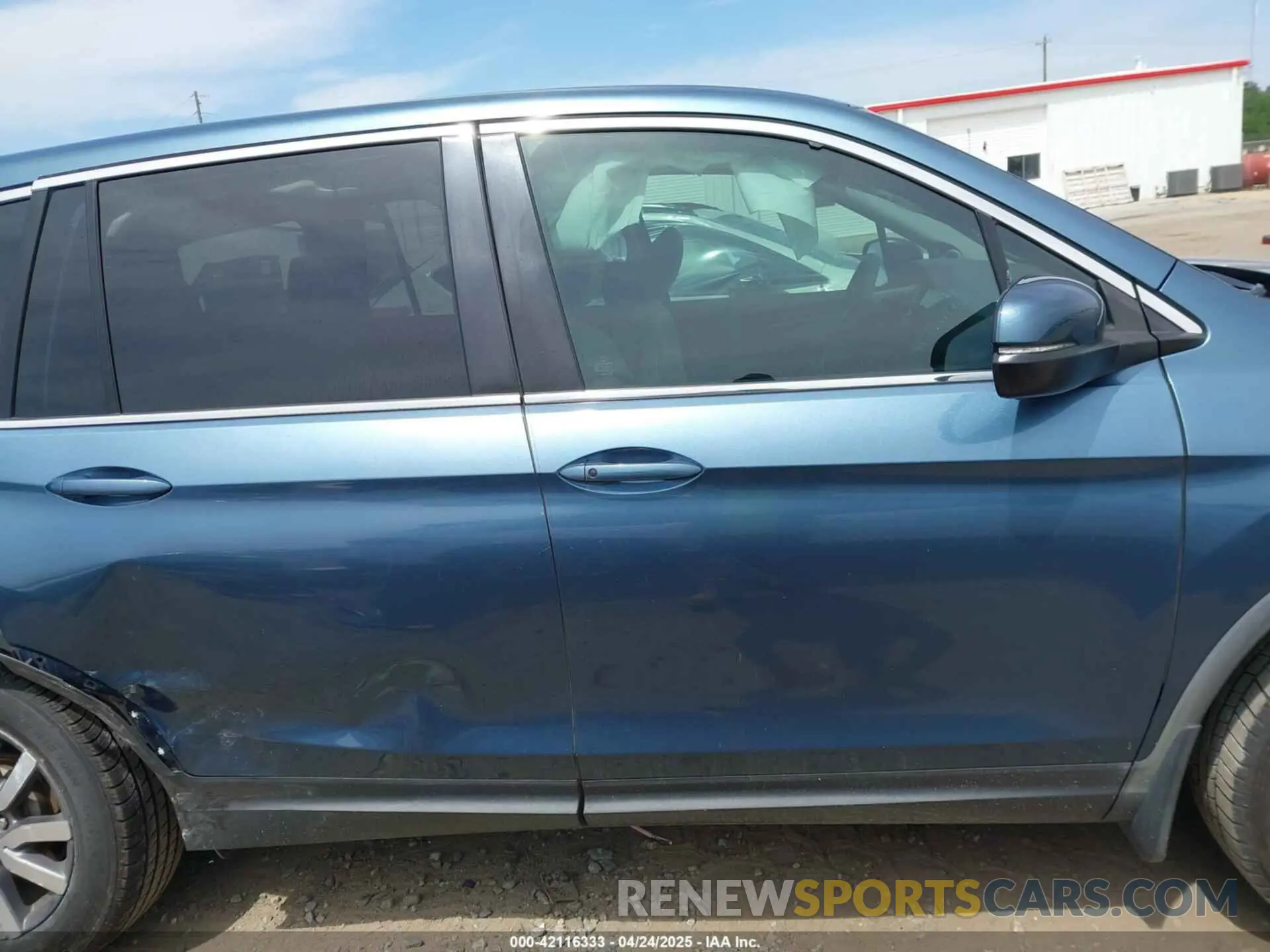 13 Photograph of a damaged car 5FNYF5H32KB017724 HONDA PILOT 2019