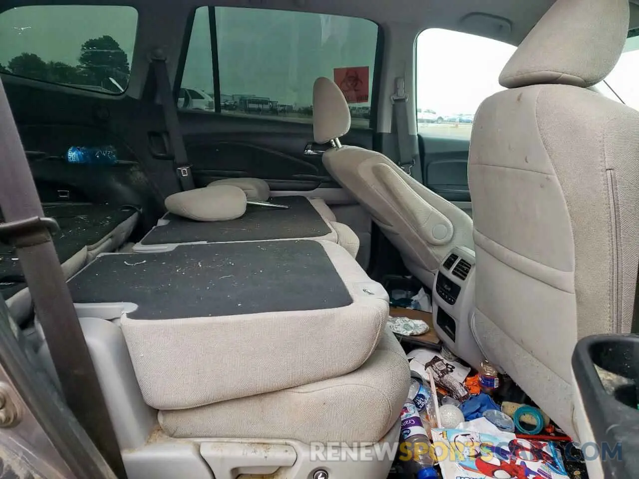 11 Photograph of a damaged car 5FNYF5H34KB028496 HONDA PILOT 2019