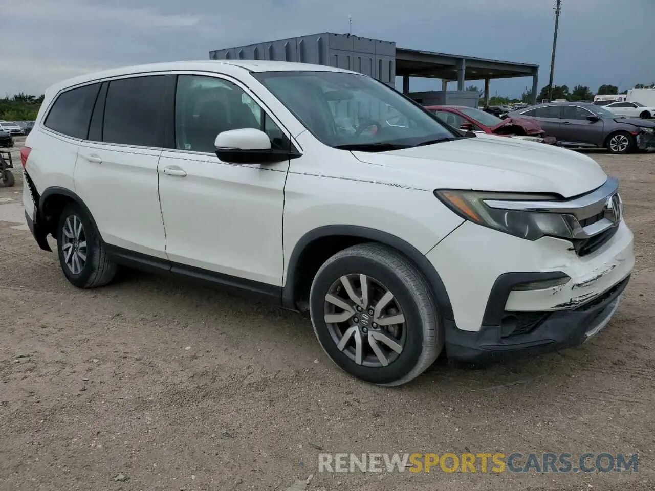 4 Photograph of a damaged car 5FNYF5H36KB012123 HONDA PILOT 2019