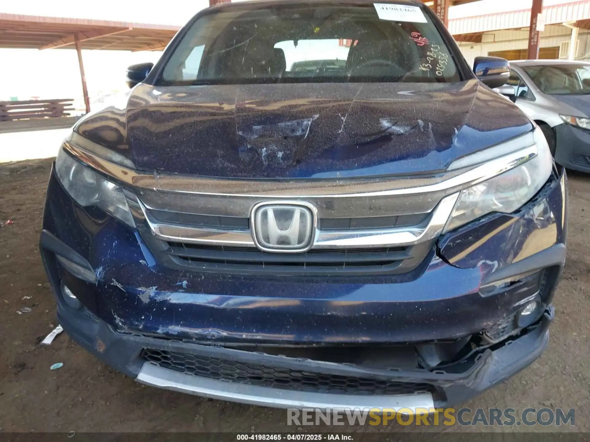 12 Photograph of a damaged car 5FNYF5H36KB024336 HONDA PILOT 2019