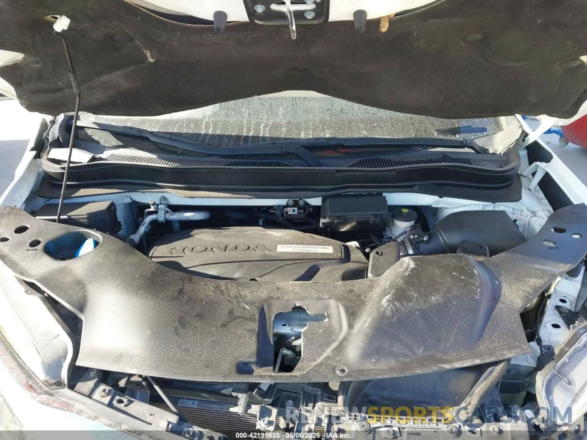 10 Photograph of a damaged car 5FNYF5H37KB013250 HONDA PILOT 2019