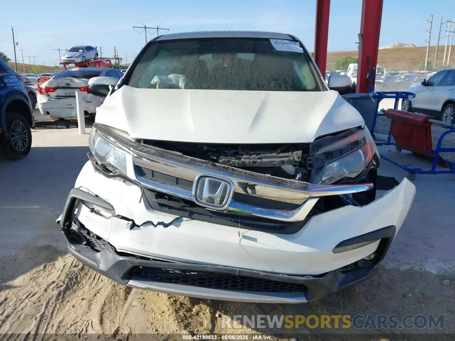 11 Photograph of a damaged car 5FNYF5H37KB013250 HONDA PILOT 2019