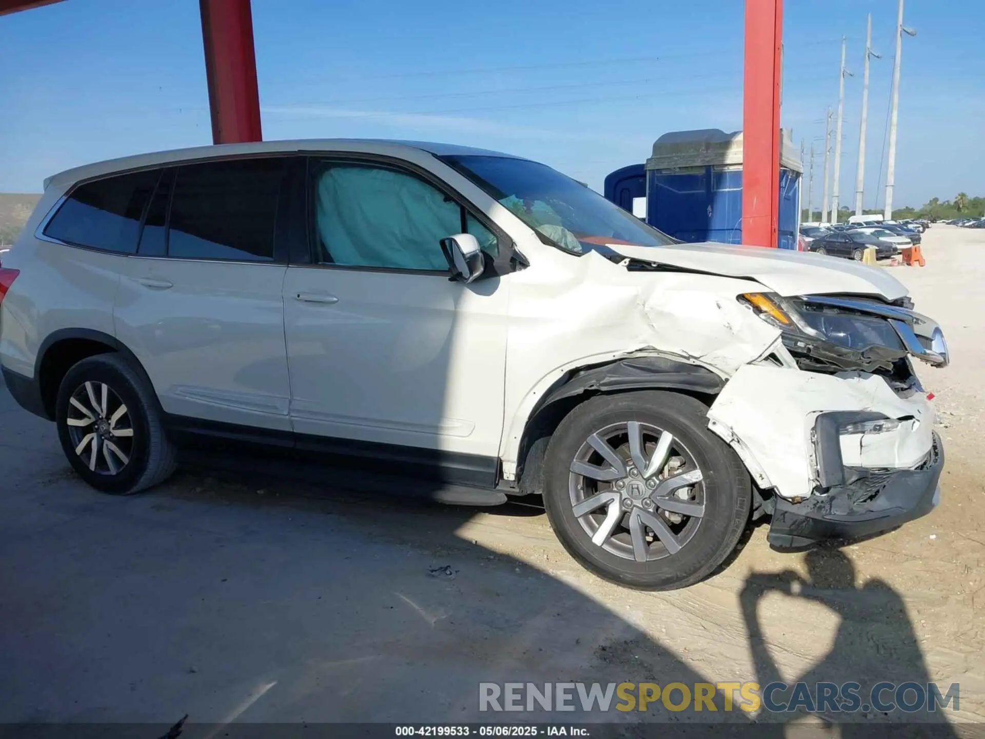 12 Photograph of a damaged car 5FNYF5H37KB013250 HONDA PILOT 2019