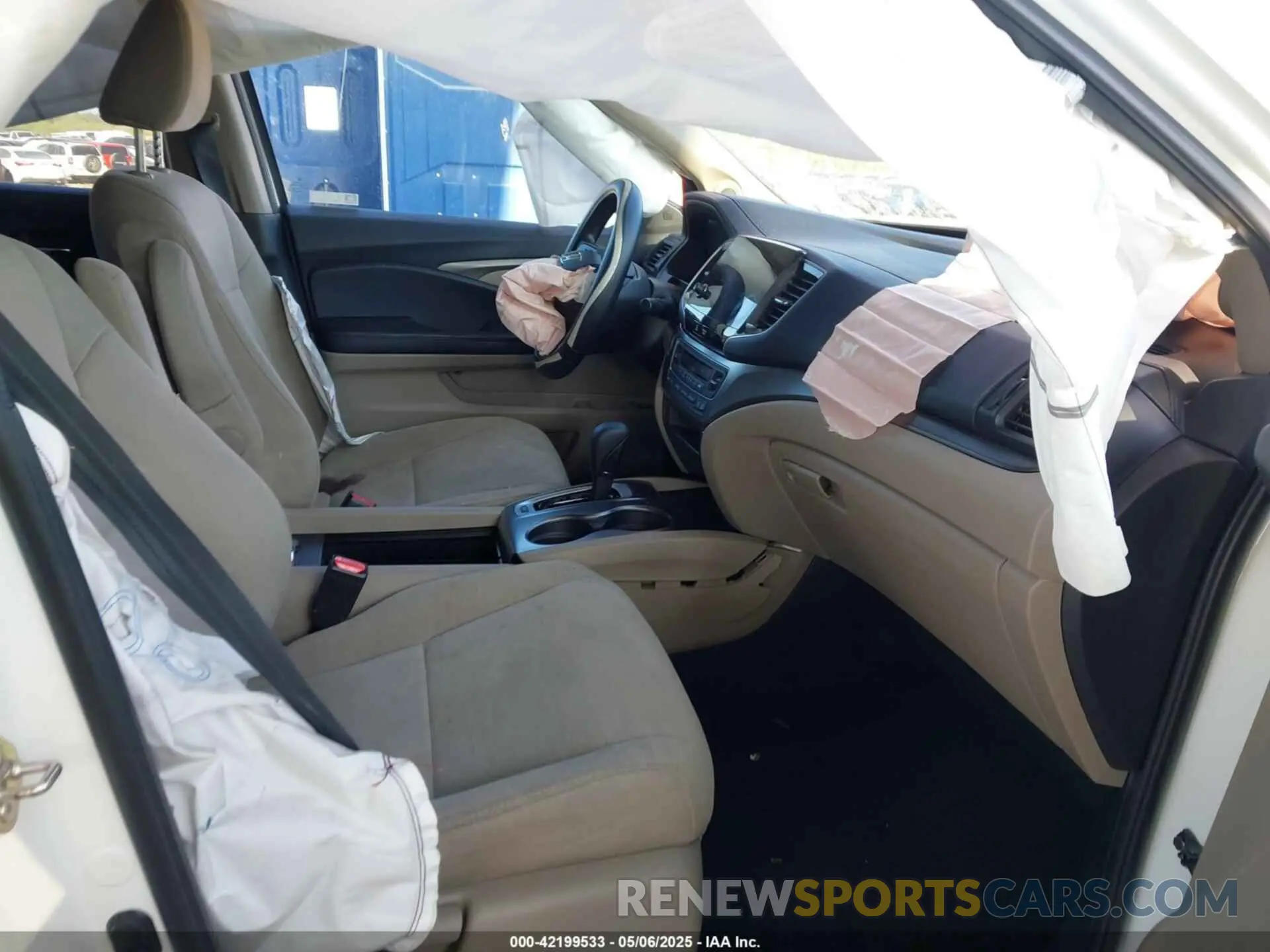 5 Photograph of a damaged car 5FNYF5H37KB013250 HONDA PILOT 2019