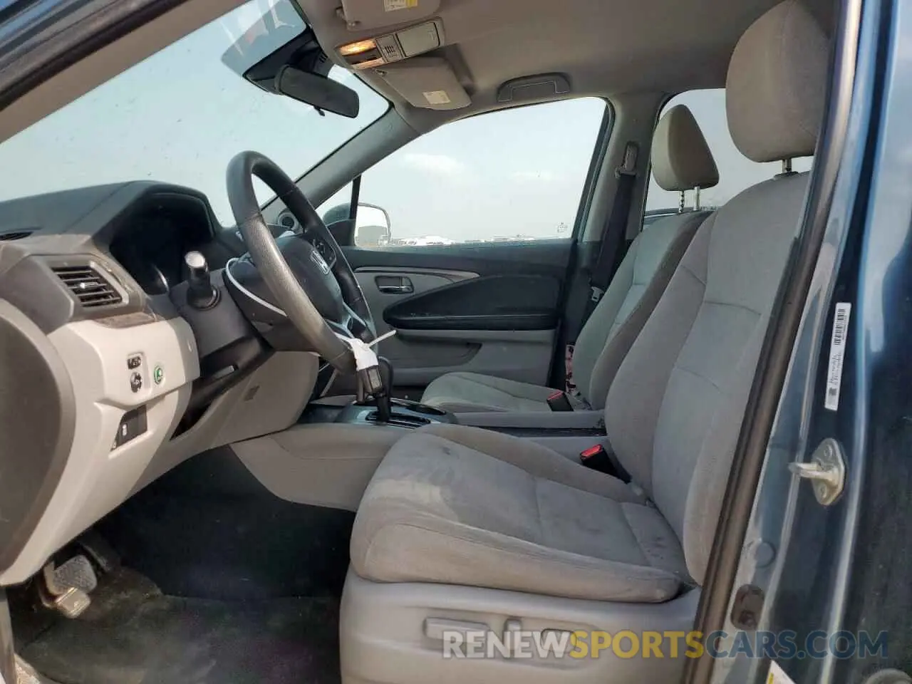 7 Photograph of a damaged car 5FNYF5H37KB044448 HONDA PILOT 2019