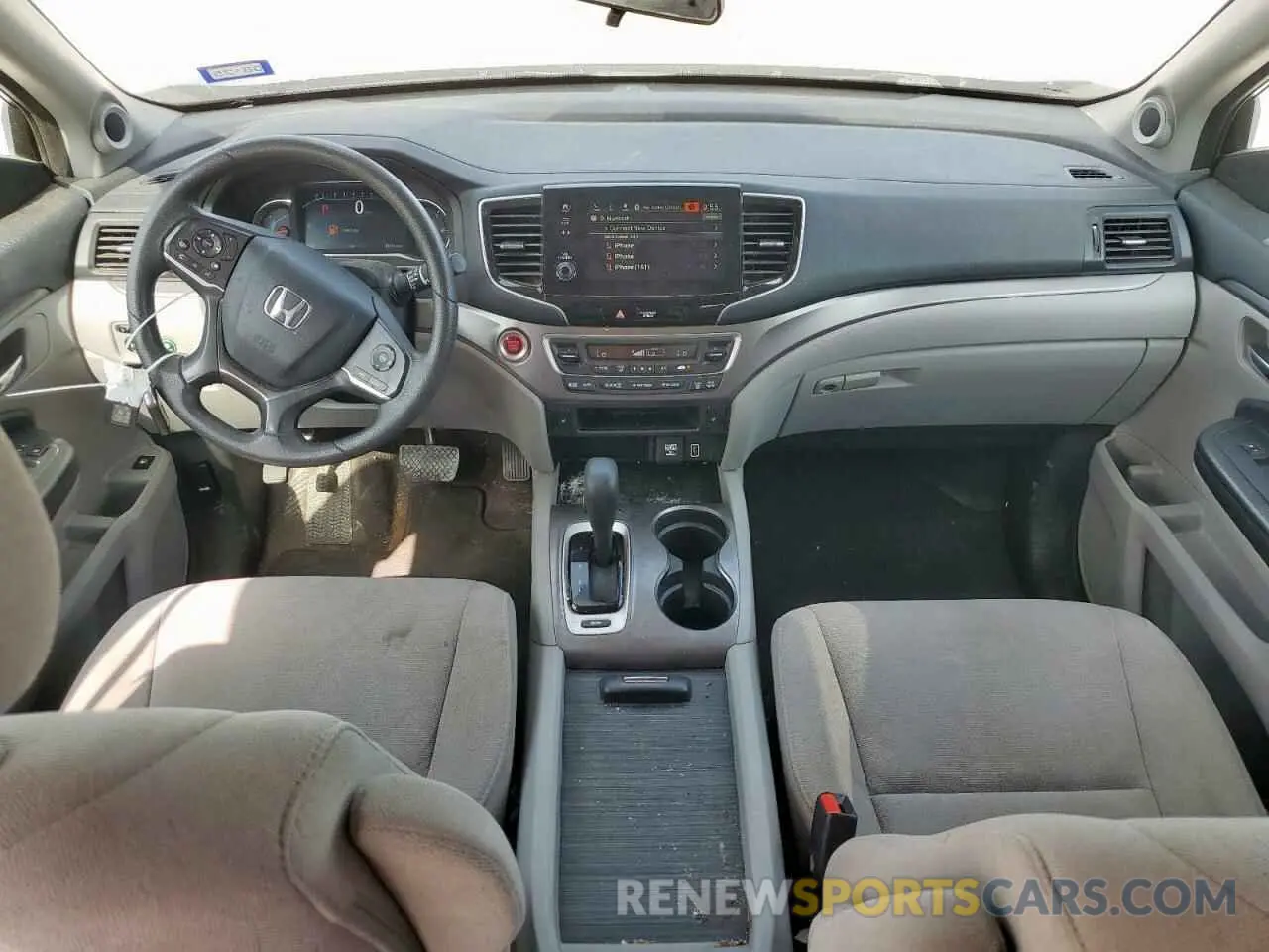 8 Photograph of a damaged car 5FNYF5H37KB044448 HONDA PILOT 2019