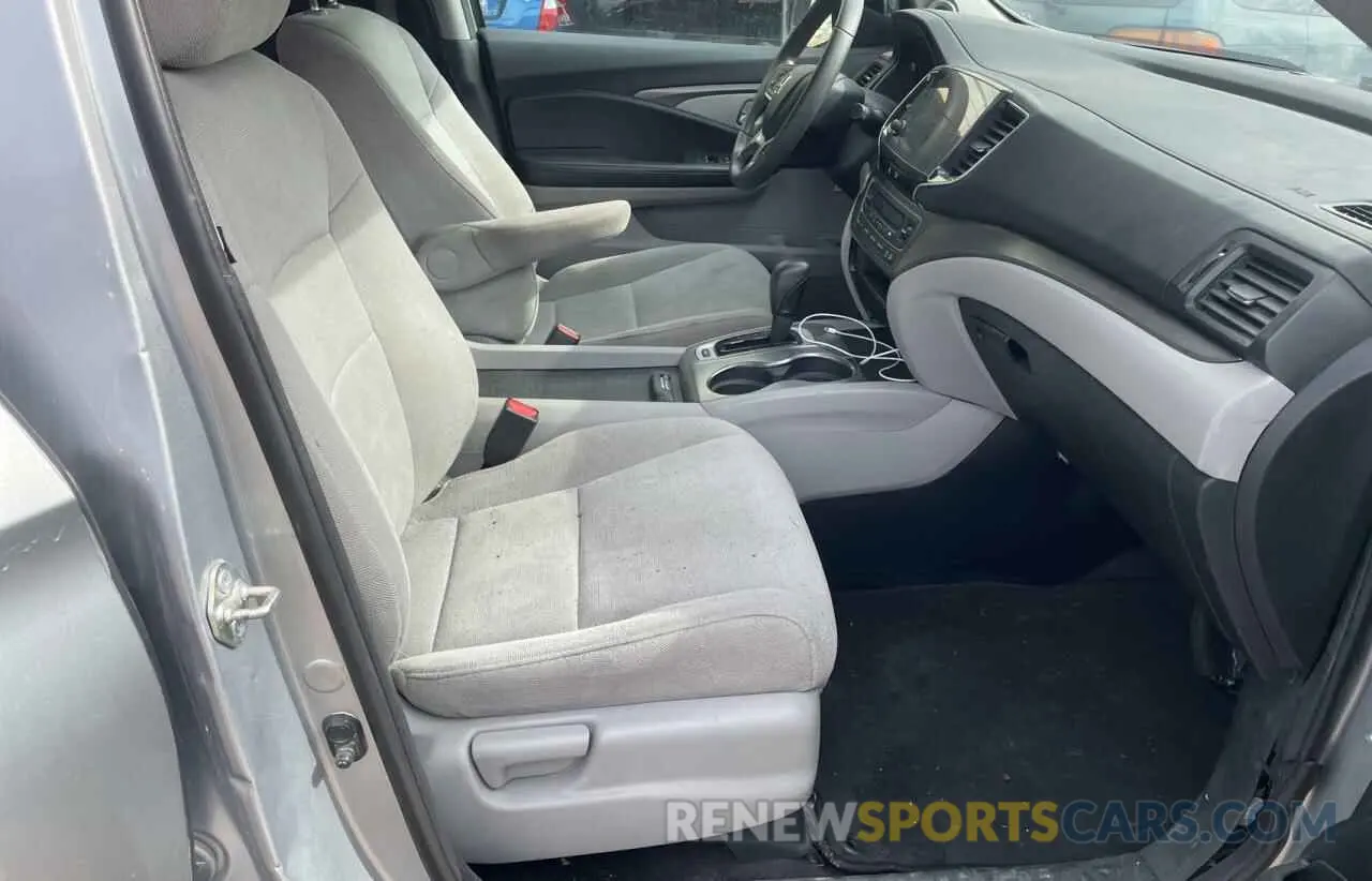 5 Photograph of a damaged car 5FNYF5H3XKB045688 HONDA PILOT 2019