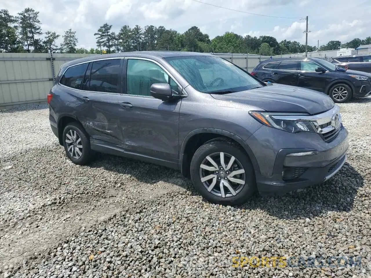 4 Photograph of a damaged car 5FNYF5H48KB022578 HONDA PILOT 2019