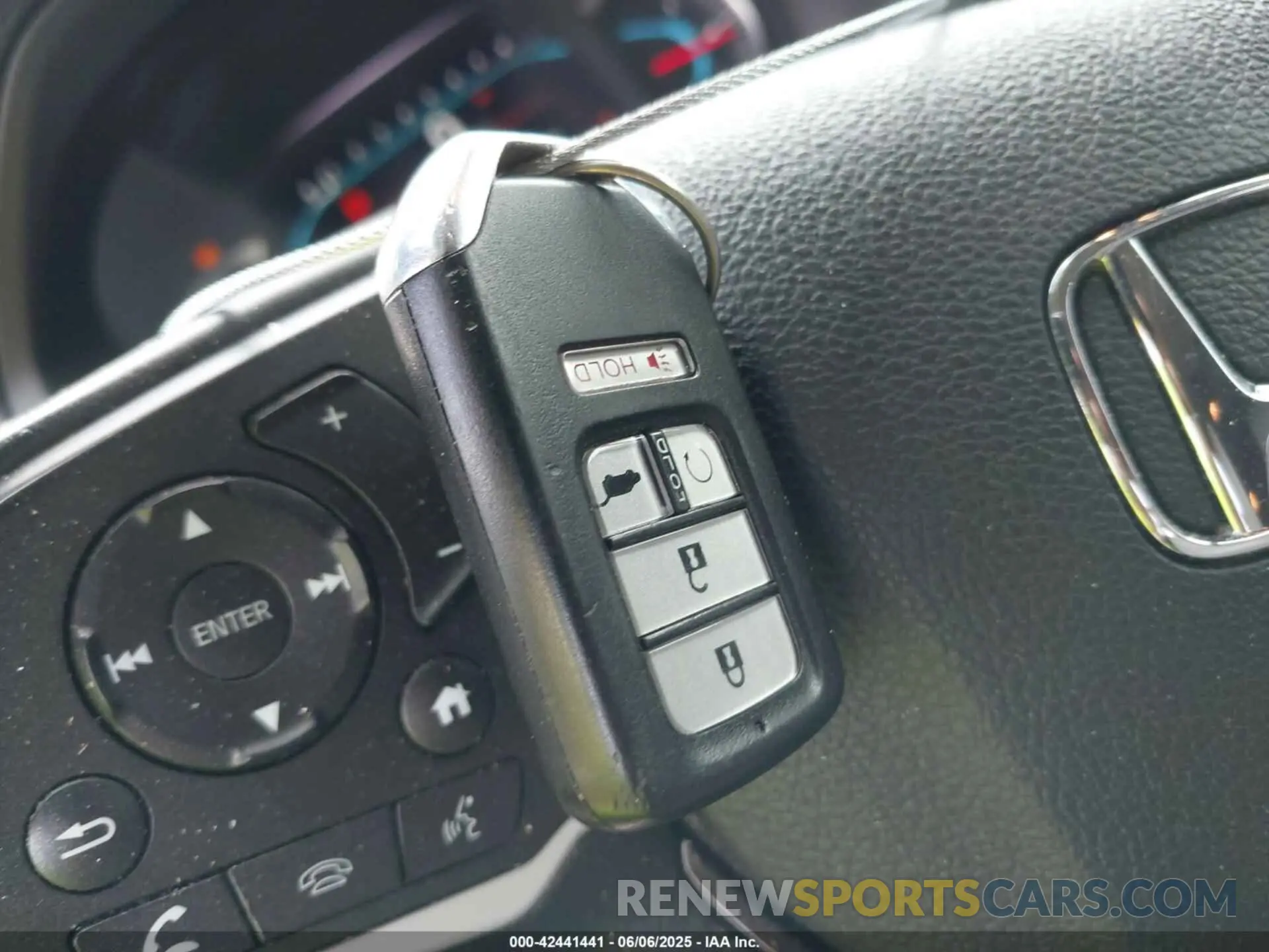 11 Photograph of a damaged car 5FNYF5H4XKB018306 HONDA PILOT 2019