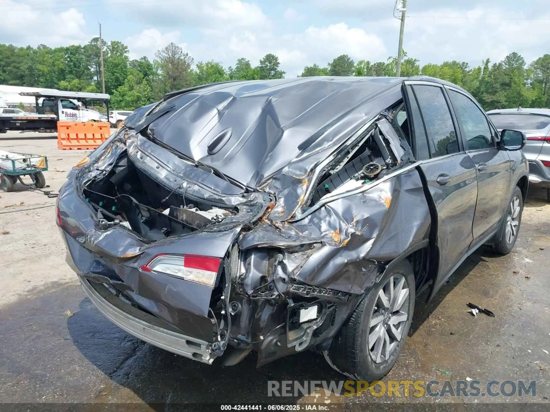 6 Photograph of a damaged car 5FNYF5H4XKB018306 HONDA PILOT 2019
