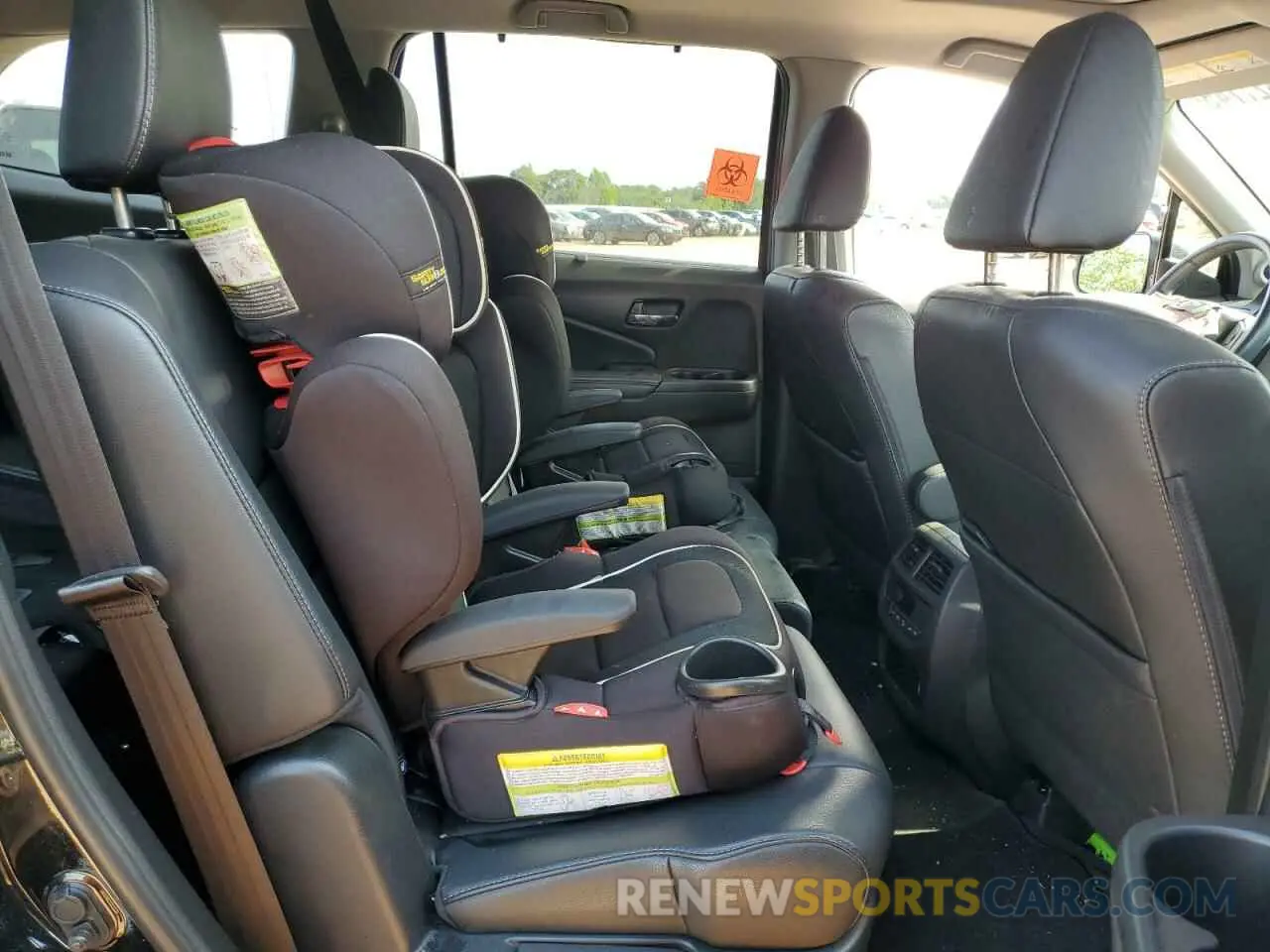 11 Photograph of a damaged car 5FNYF5H50KB019103 HONDA PILOT 2019