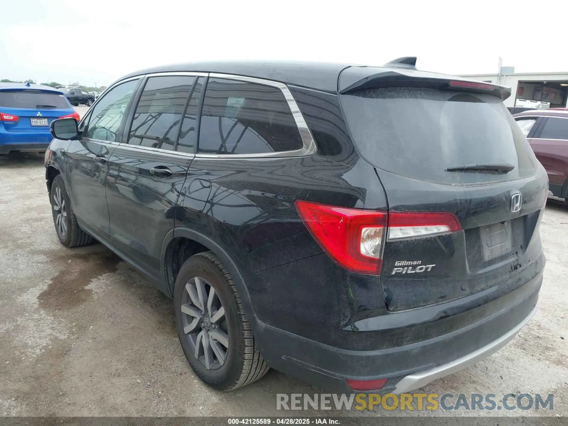 3 Photograph of a damaged car 5FNYF5H53KB019113 HONDA PILOT 2019